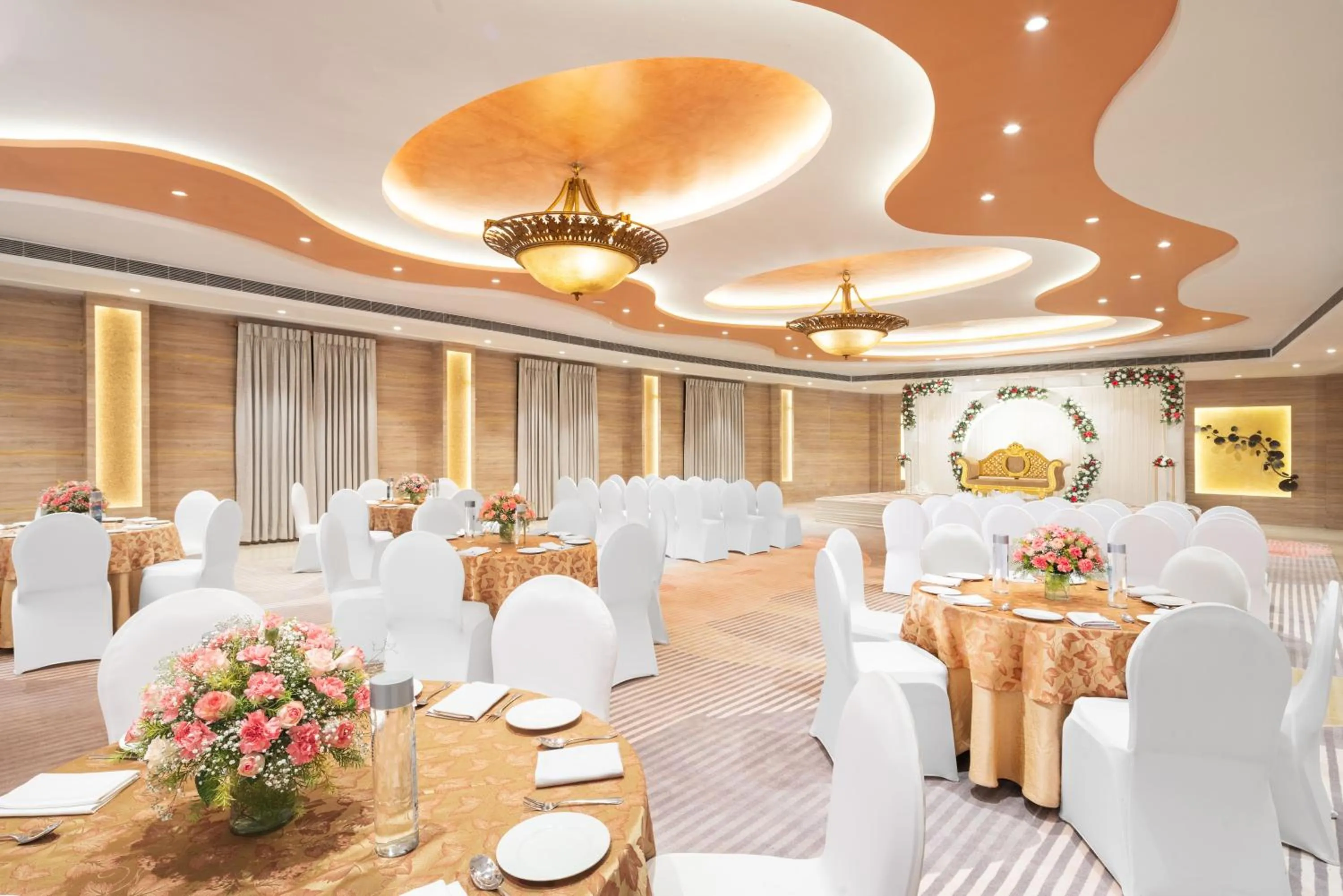 Nidhivan Sarovar Portico Vrindavan