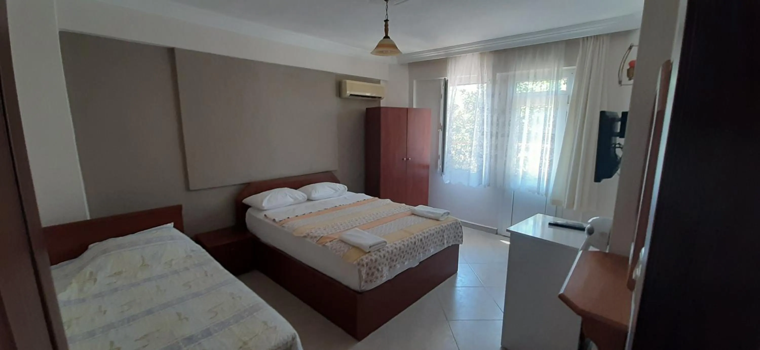 Photo of the whole room in Everest Apart Hotel