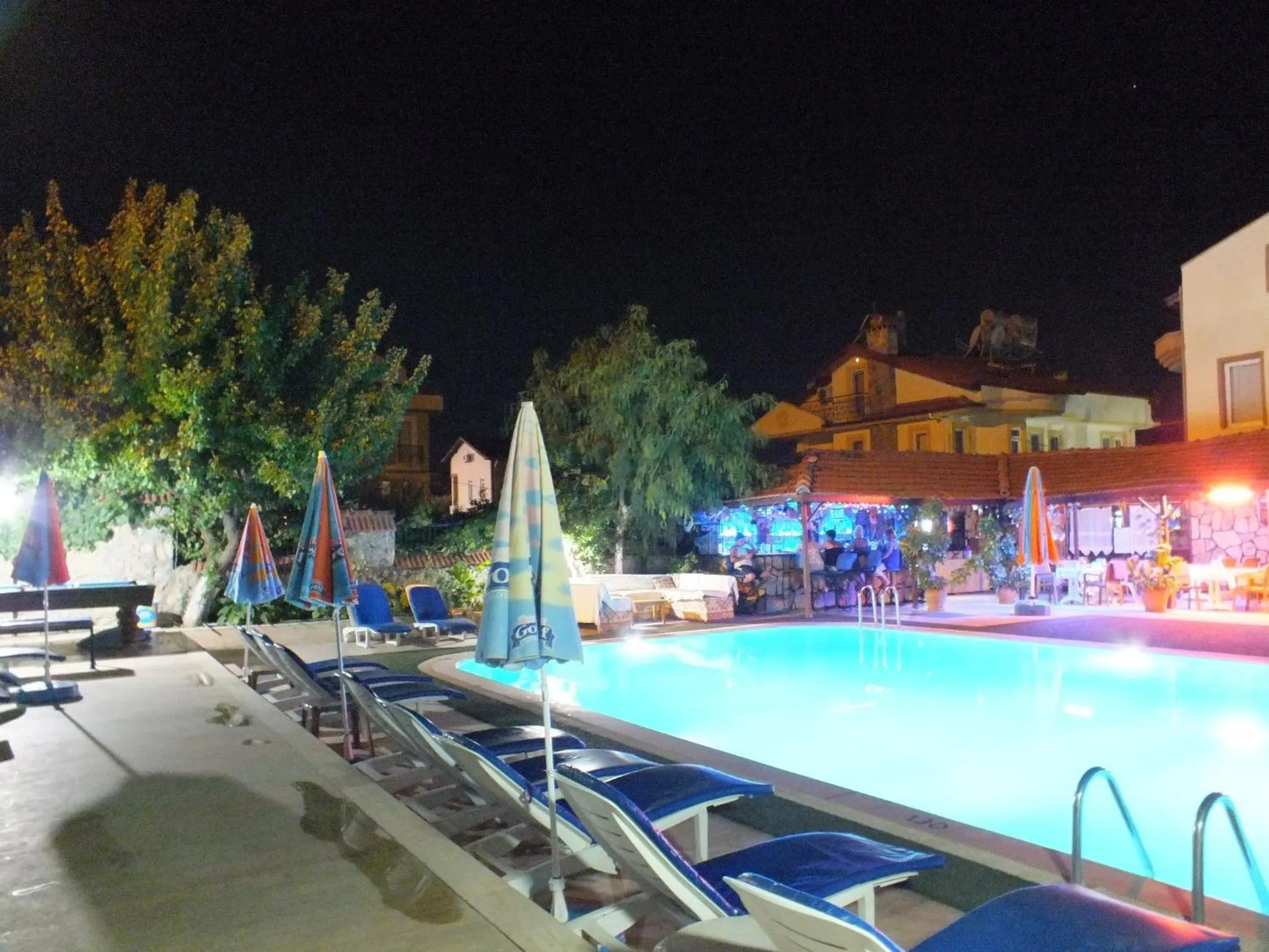 Night in Everest Apart Hotel