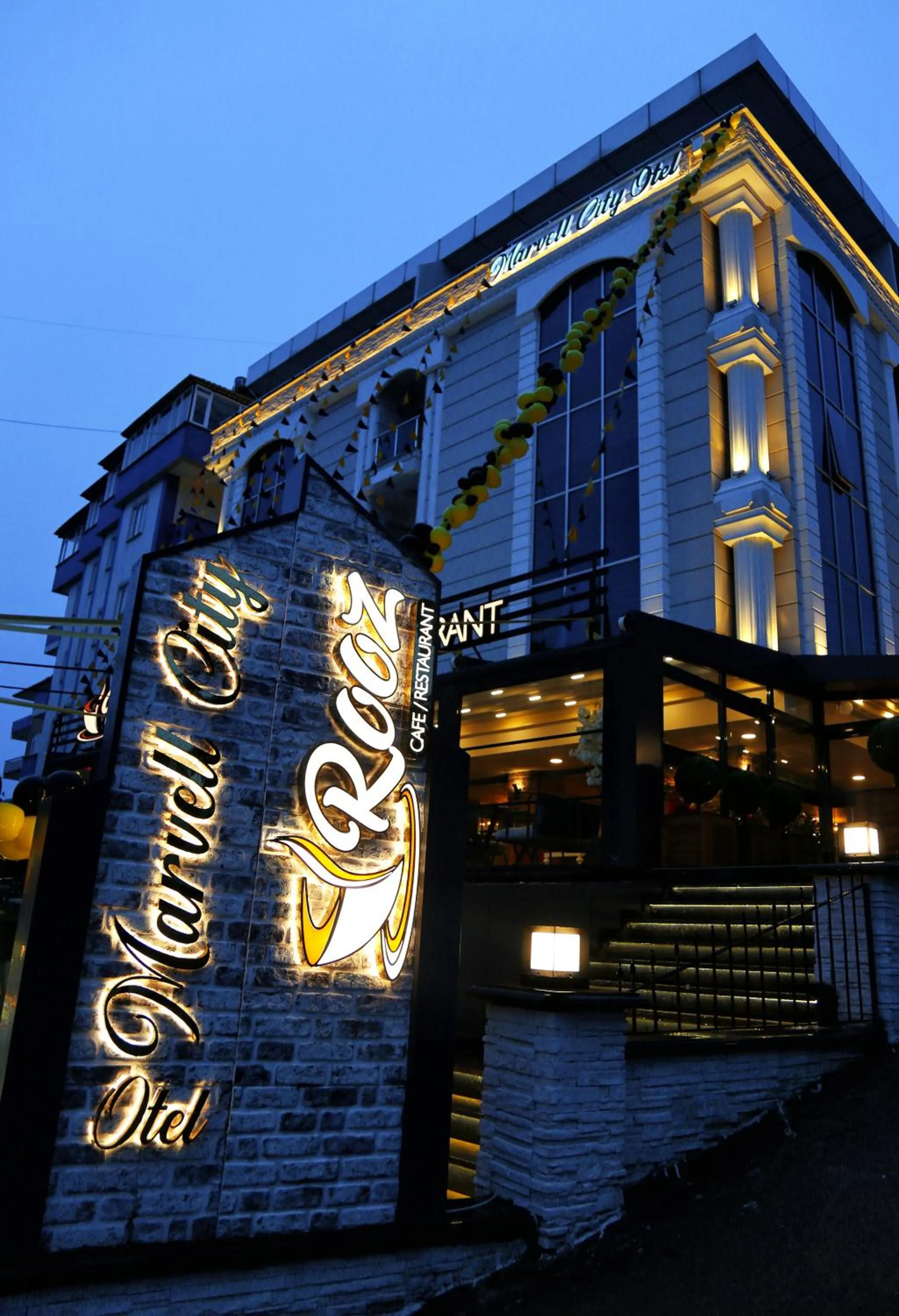 Property building in Marvell City Otel