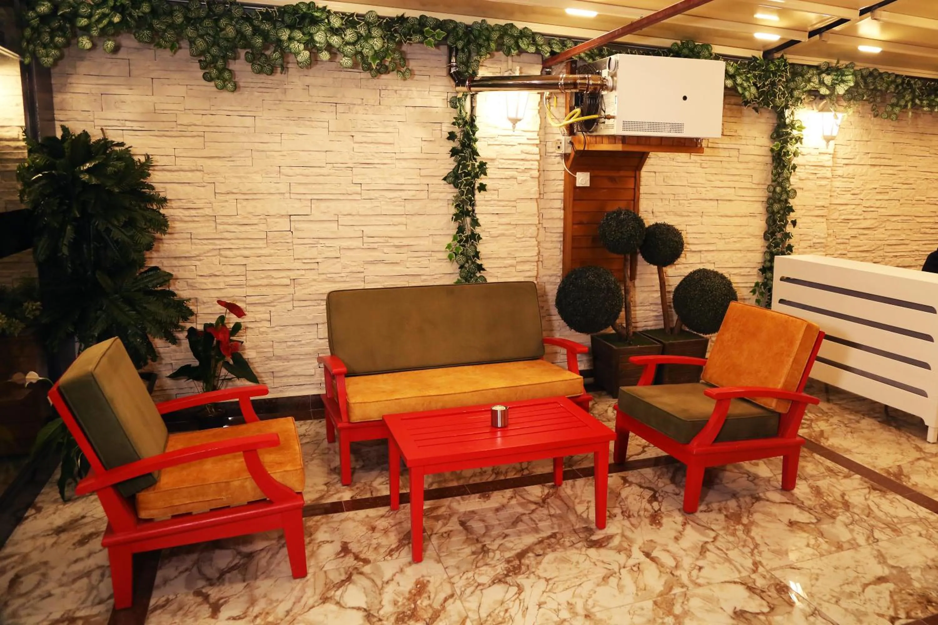 Property building in Marvell City Otel