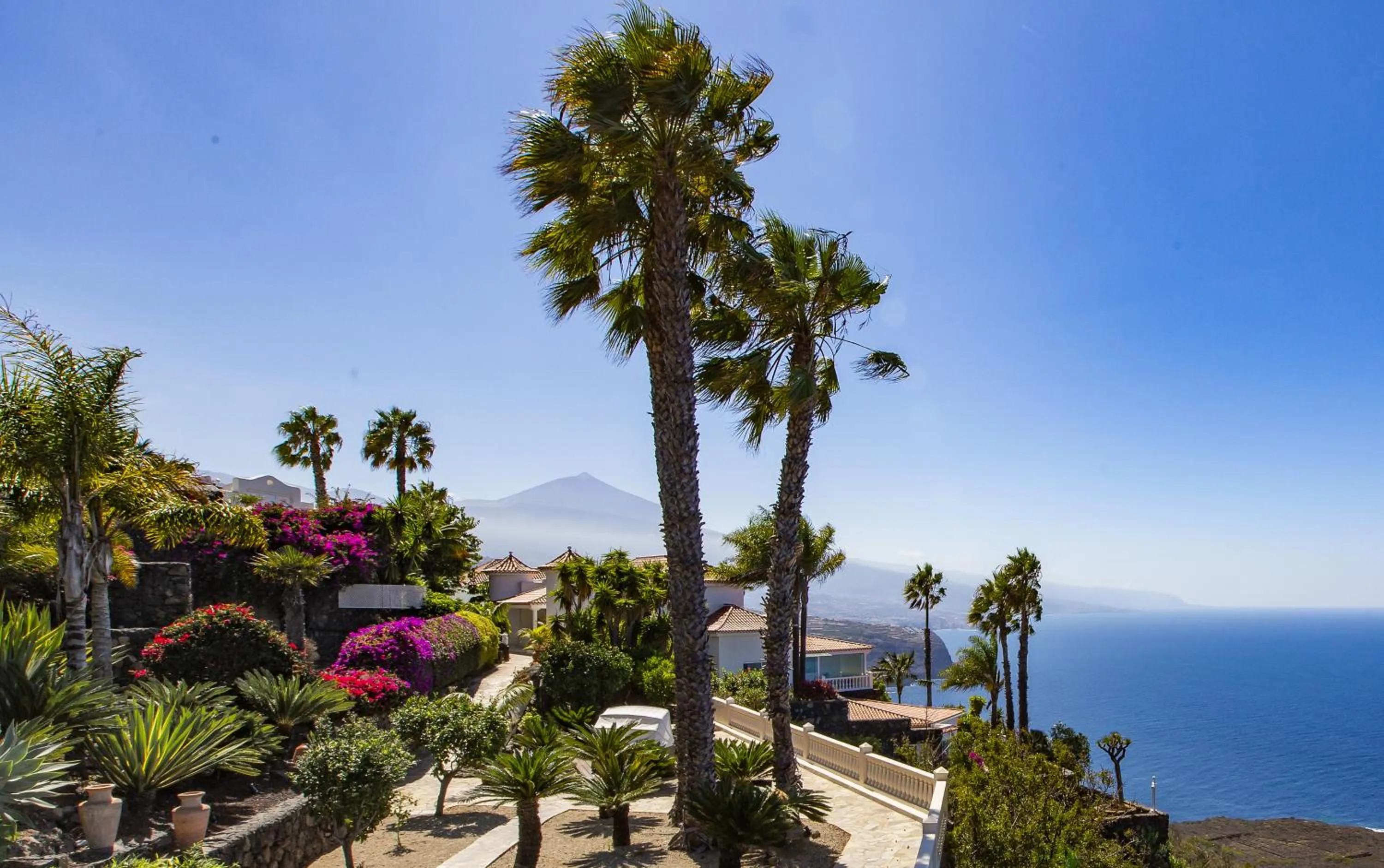 Property building in Jardin de la Paz