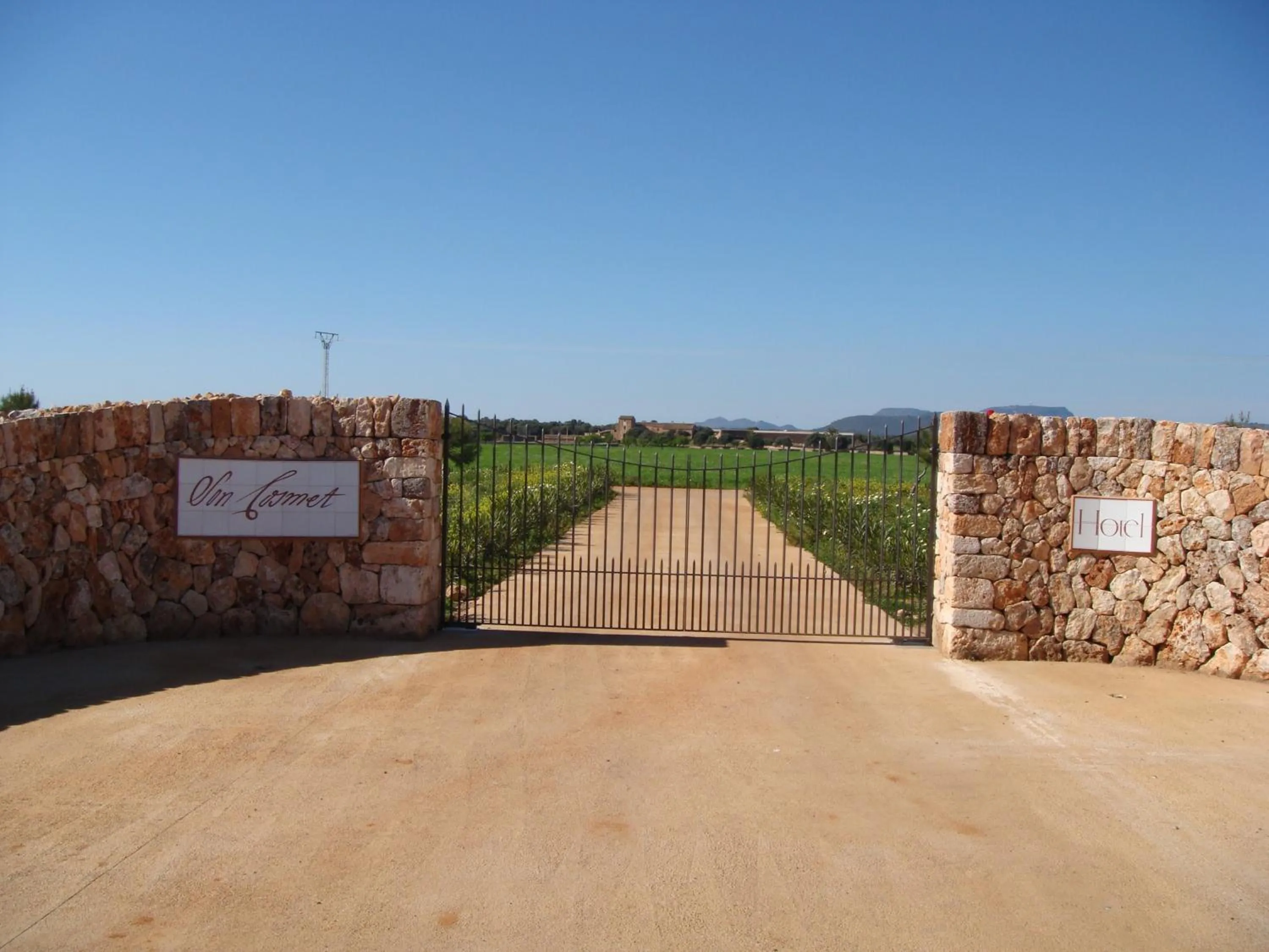 Facade/entrance in Hotel Son Cosmet