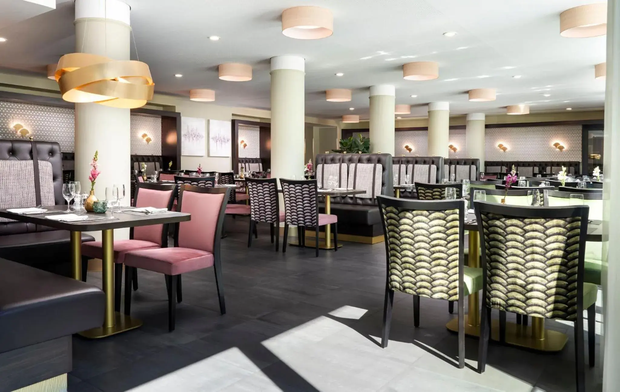 Restaurant/places to eat in Stadthotel am Römerturm Restaurant/places to eat in Stadthotel am Römerturm