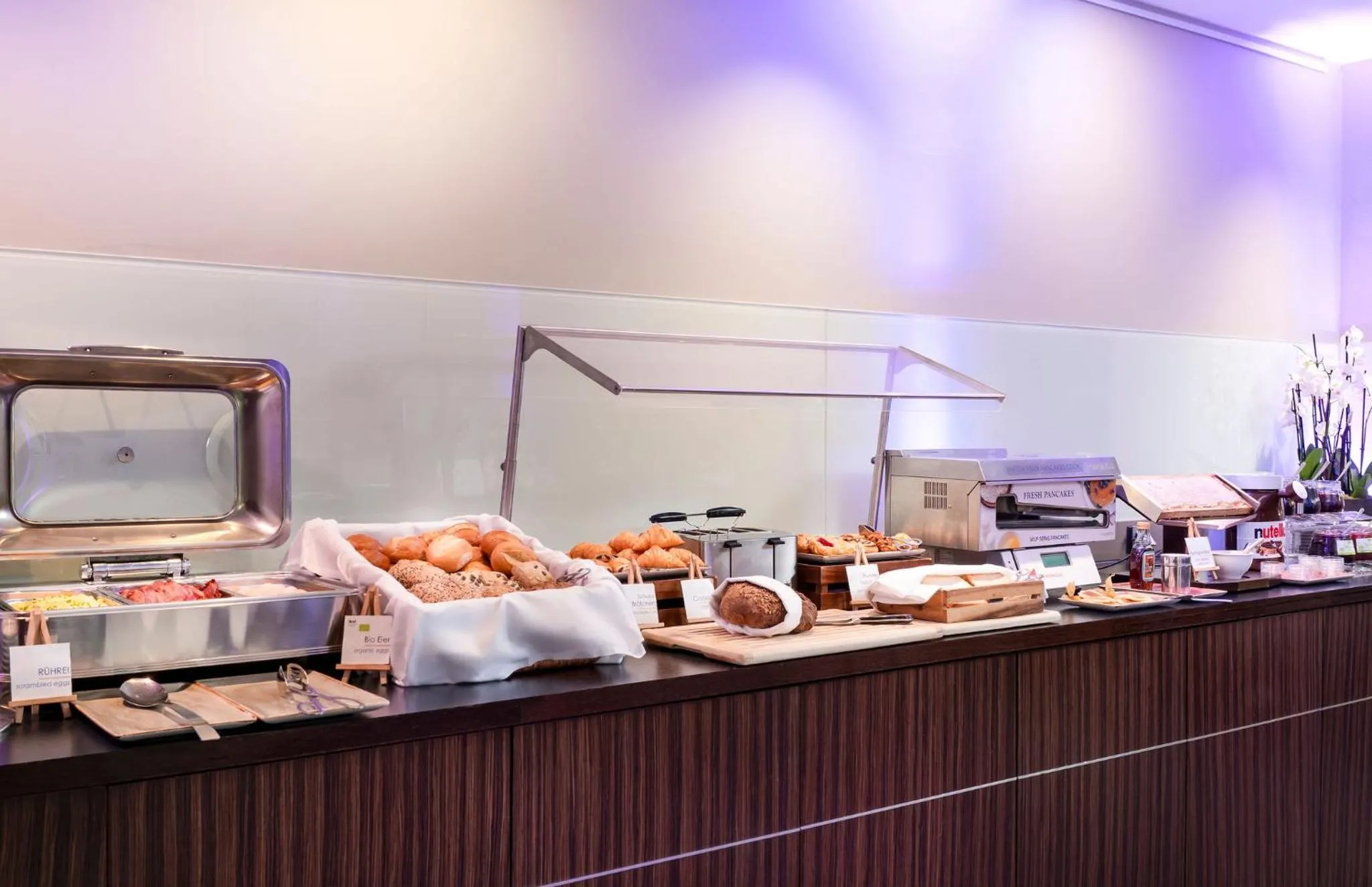 Breakfast in Stadthotel am Römerturm