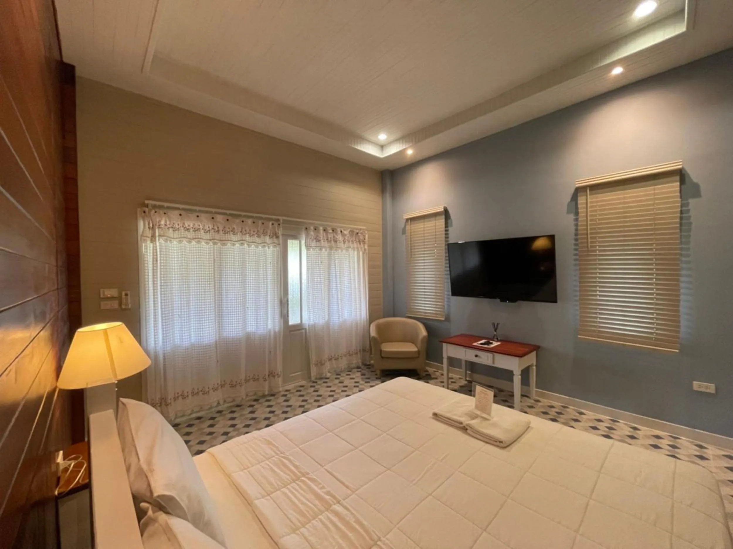 Photo of the whole room, Bed in Aob-Oun Homestay