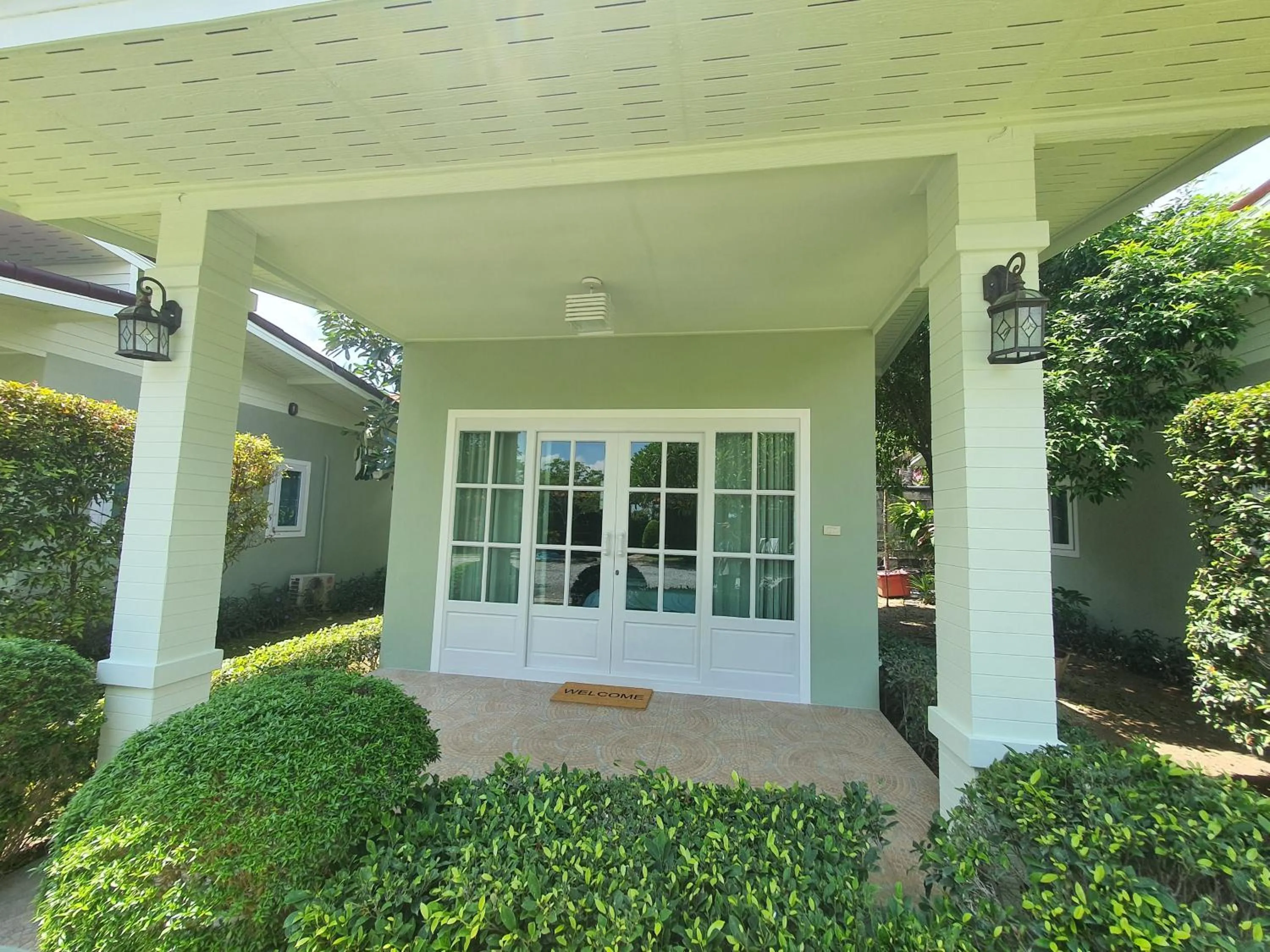 Property building in Aob-Oun Homestay