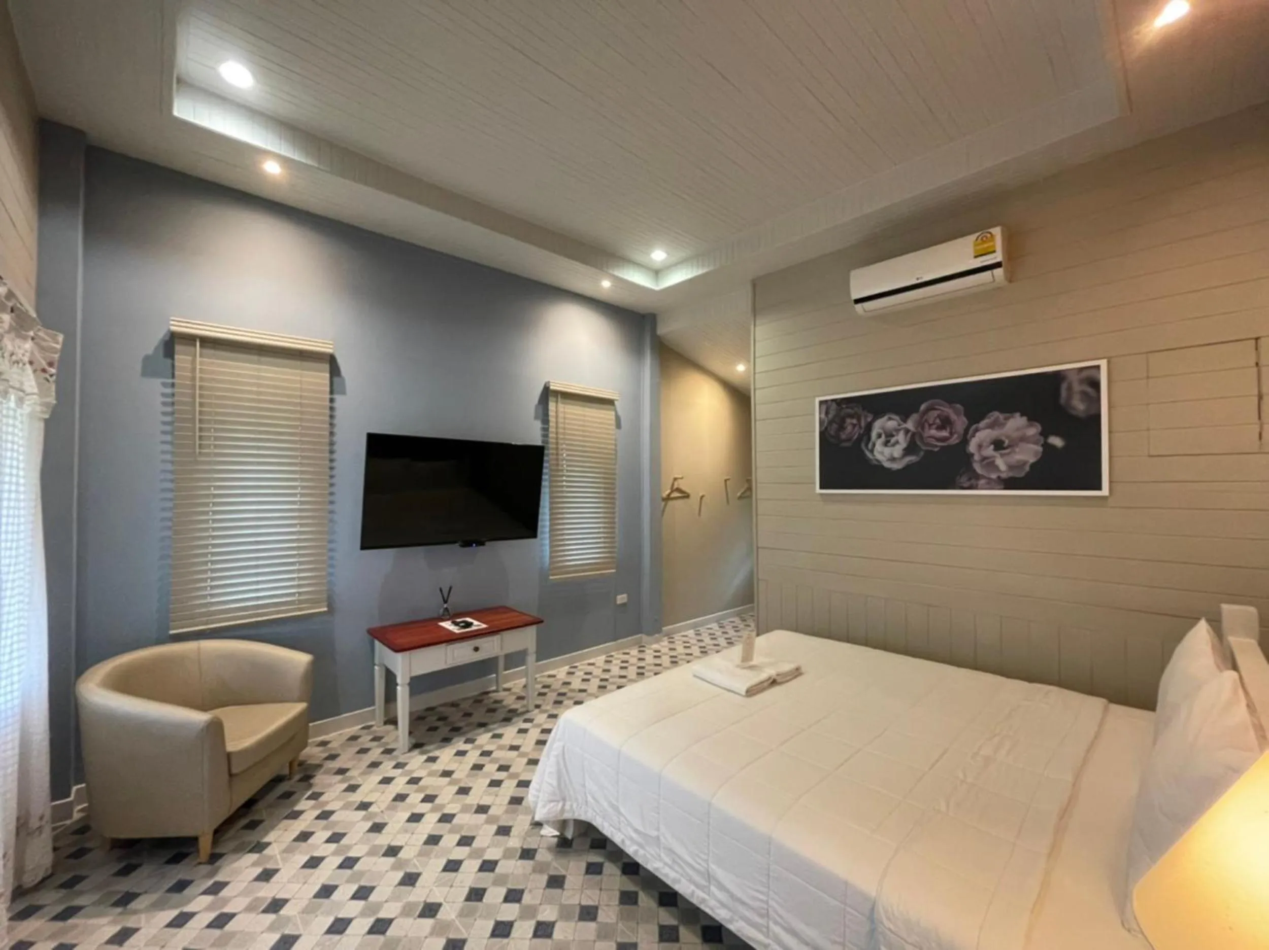 Photo of the whole room, Bed in Aob-Oun Homestay