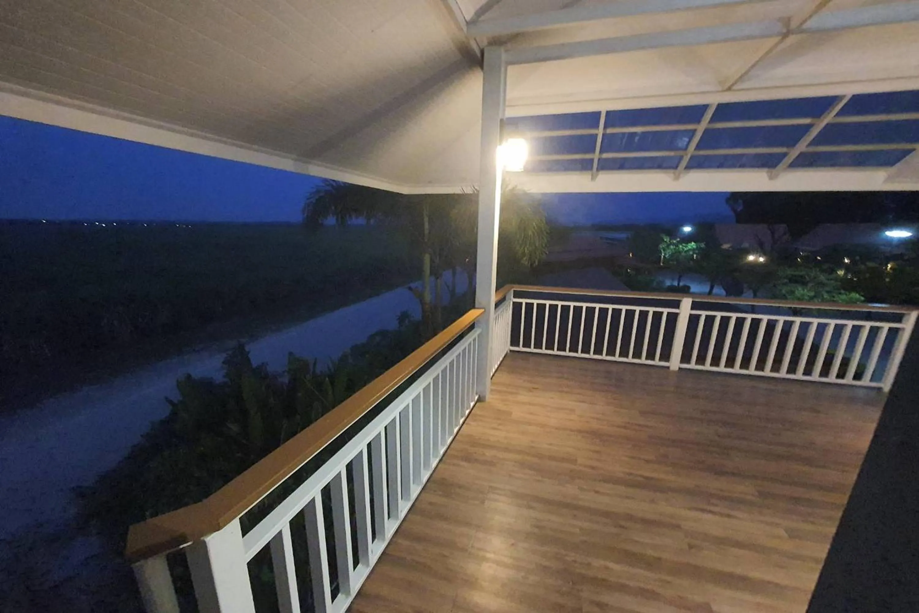 Balcony/Terrace in Aob-Oun Homestay