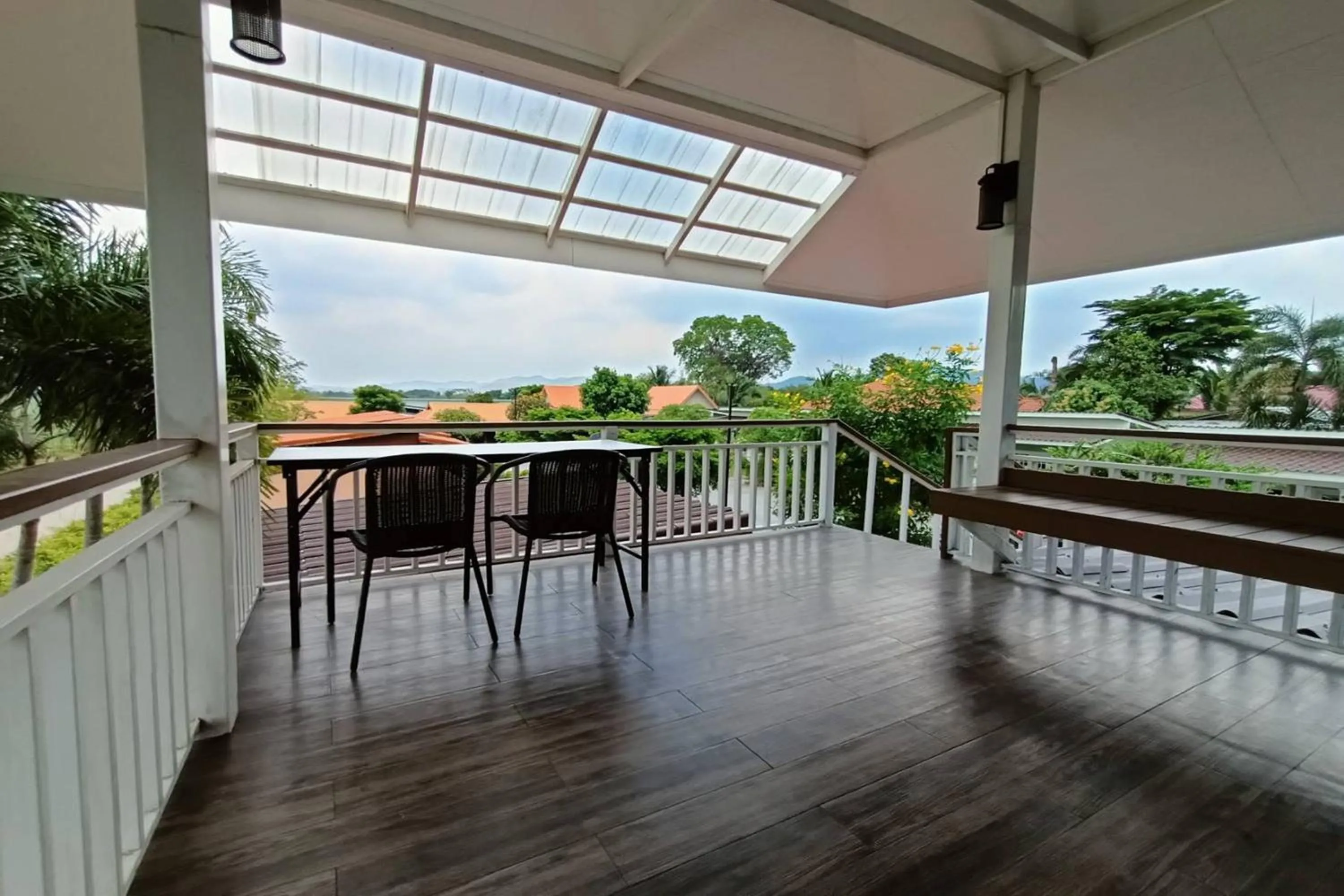 Balcony/Terrace in Aob-Oun Homestay