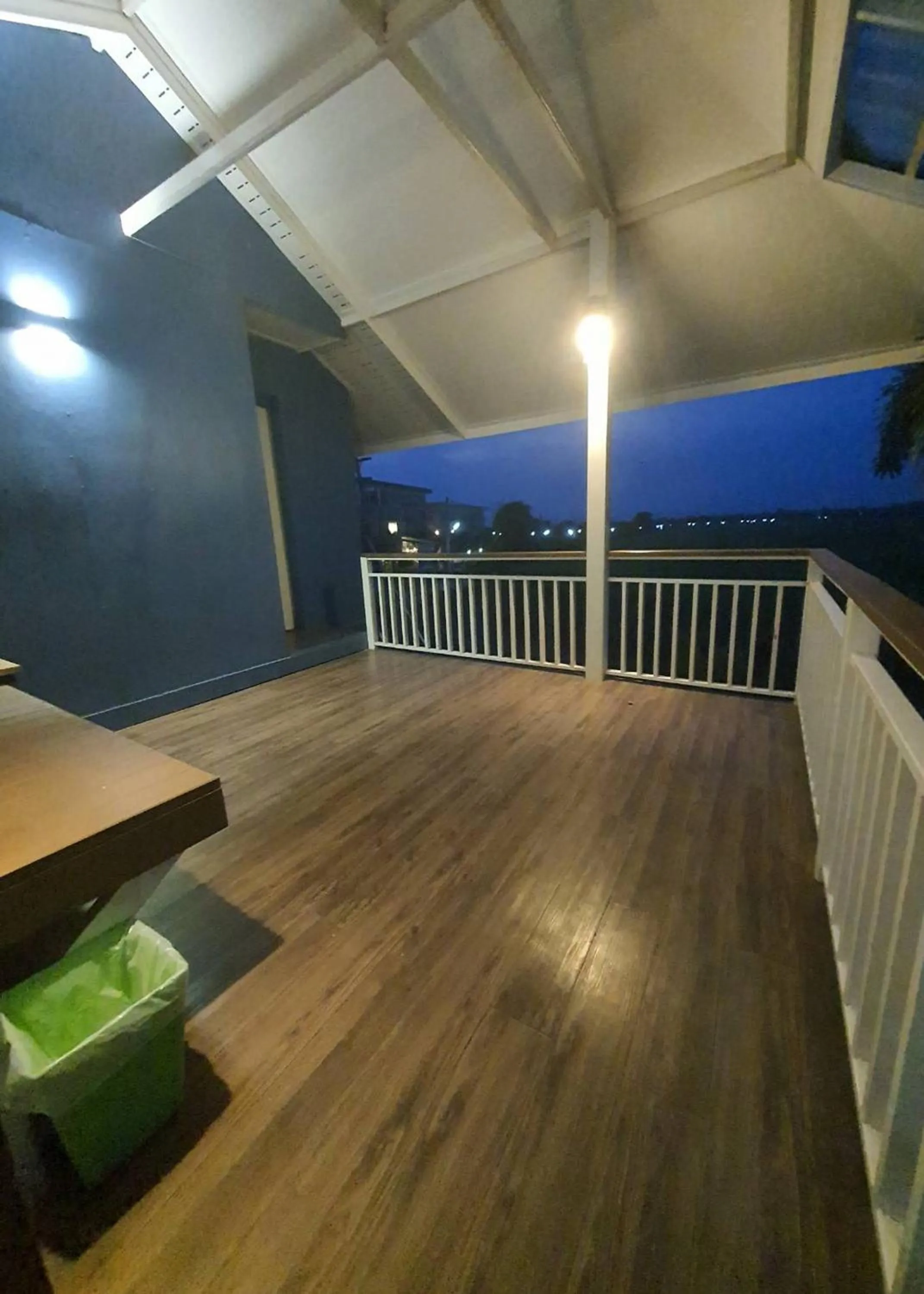 Balcony/Terrace in Aob-Oun Homestay