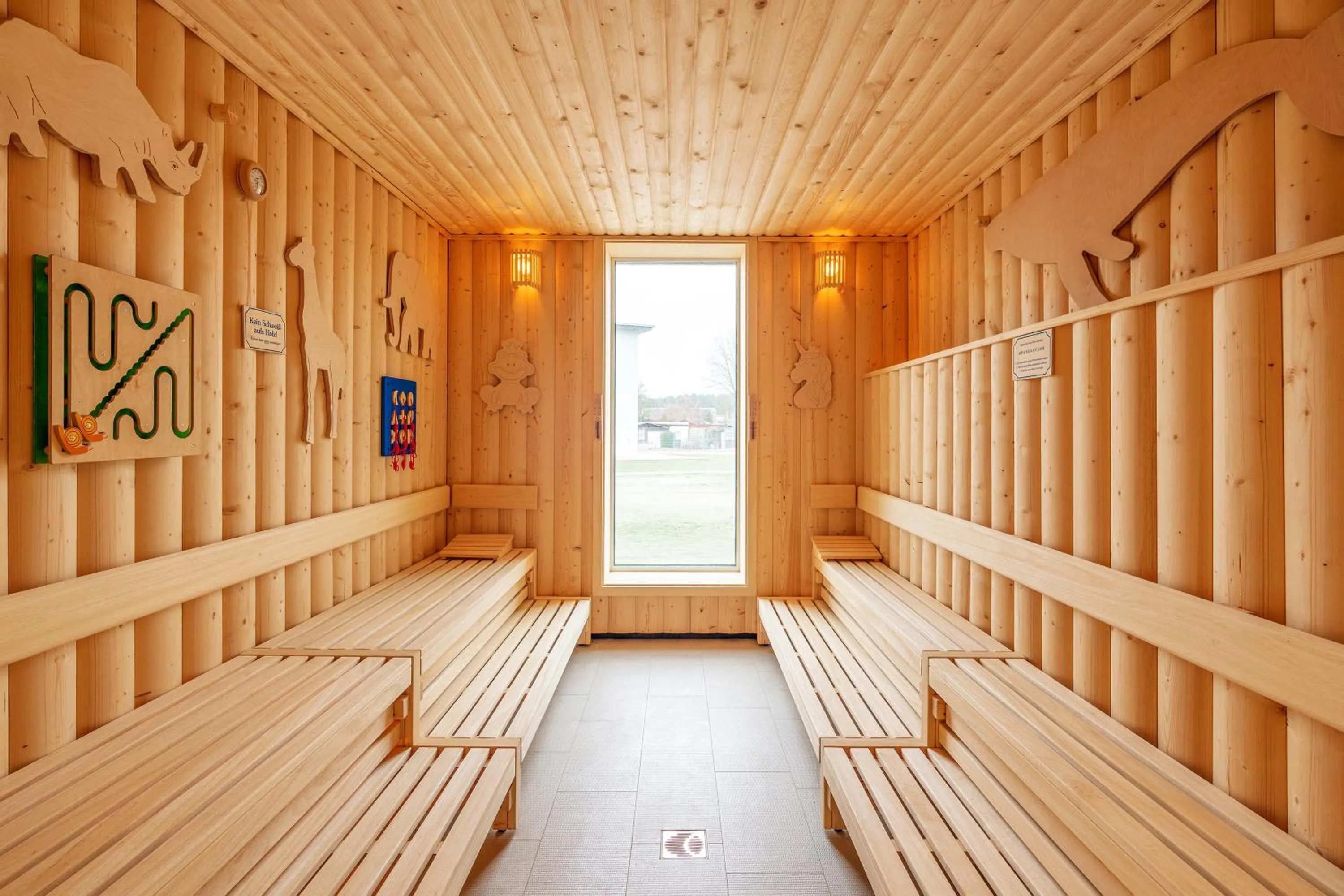 Sauna in TUI SUNEO Kinderresort Ihr entspannter Familienurlaub mit Abenteuerspielplatz & der längsten Wasserrutsche im deutschen Teil der Insel Usedom