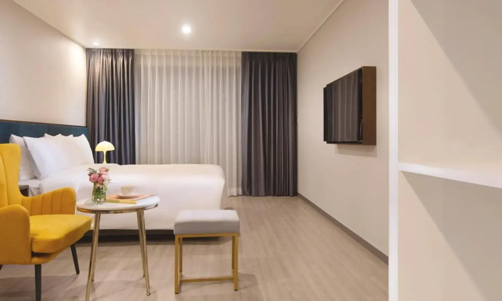 Bed in Busan Yeongmu Parade Hotel Haeundae Beach Bed in Busan Yeongmu Parade Hotel Haeundae Beach