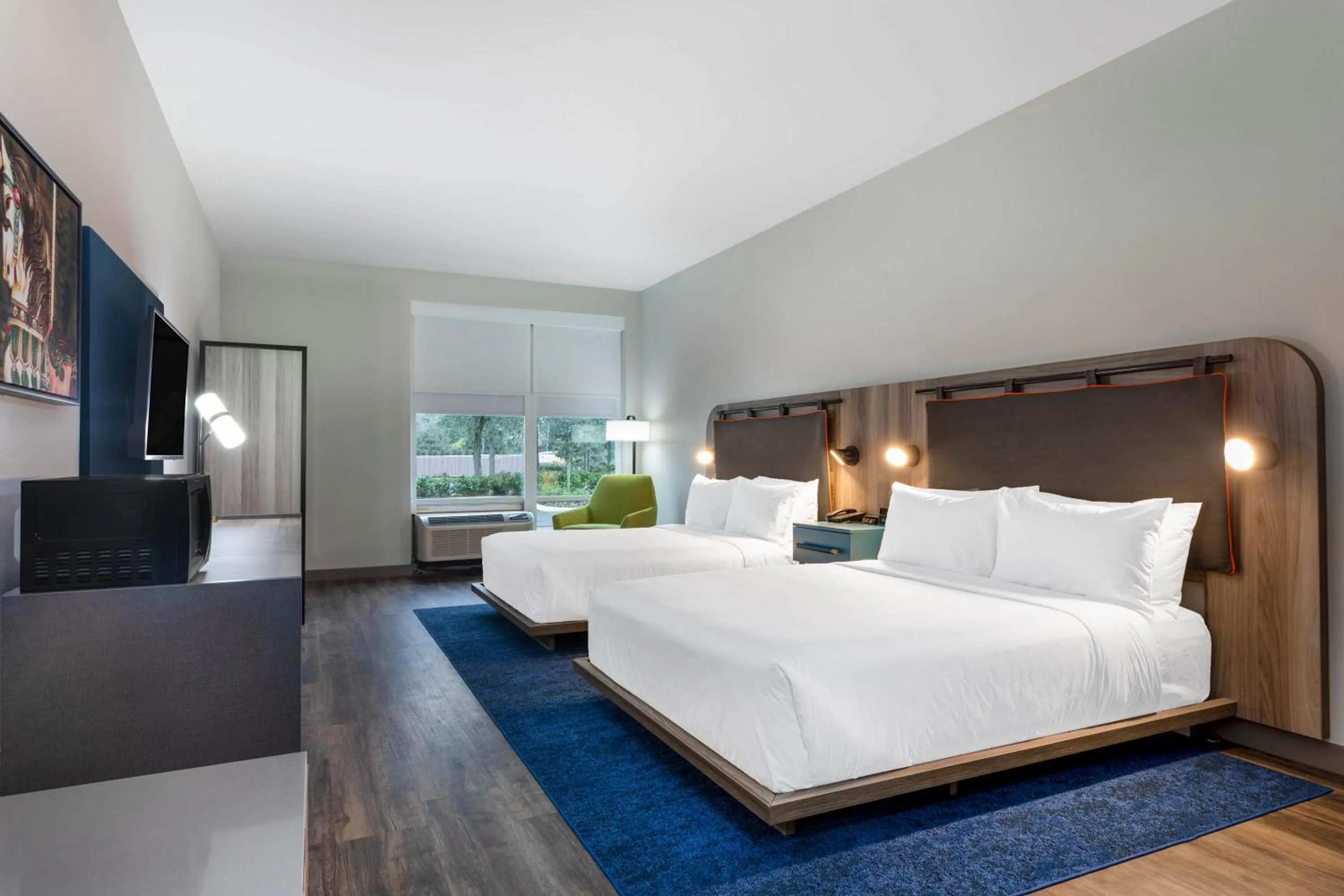 Bed in TRYP by Wyndham Orlando