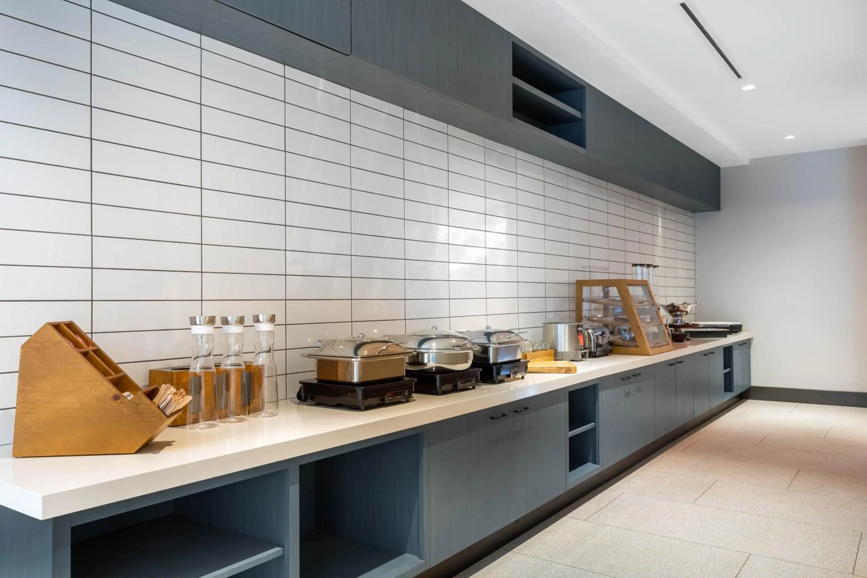 Restaurant/places to eat in TRYP by Wyndham Orlando Restaurant/places to eat in TRYP by Wyndham Orlando