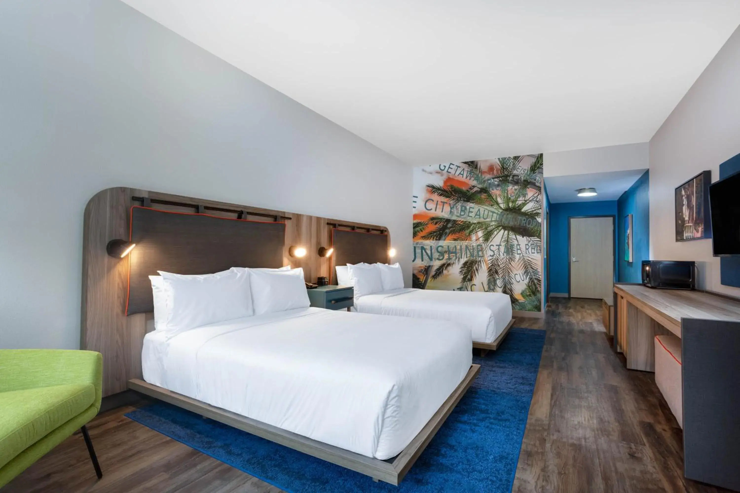Queen Room with Two Queen Beds - Mobility Access/Non-Smoking in TRYP by Wyndham Orlando Queen Room with Two Queen Beds - Mobility Access/Non-Smoking in TRYP by Wyndham Orlando