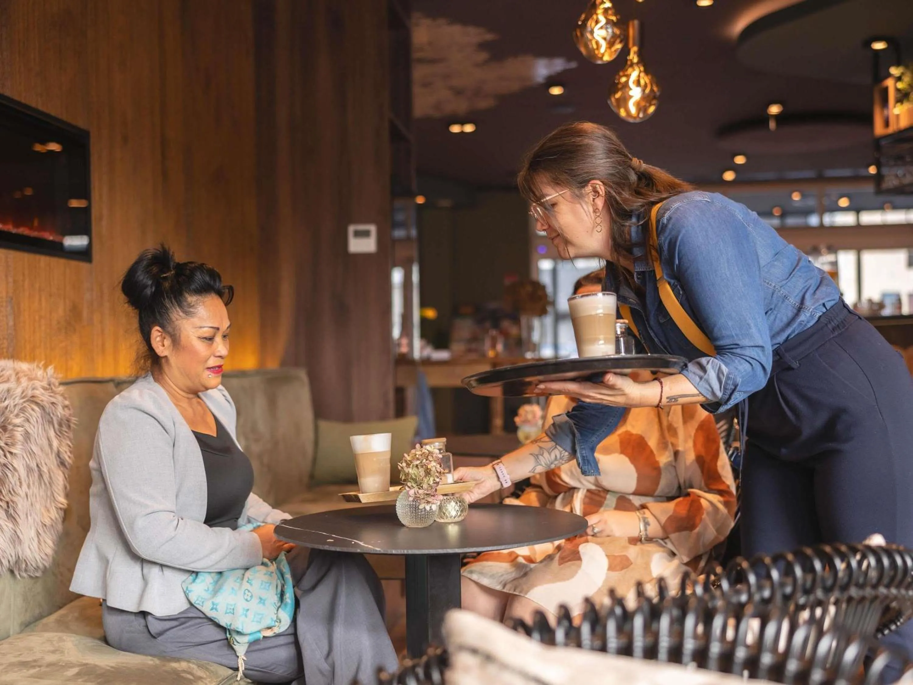 Lounge or bar in Mercure Han-sur-Lesse