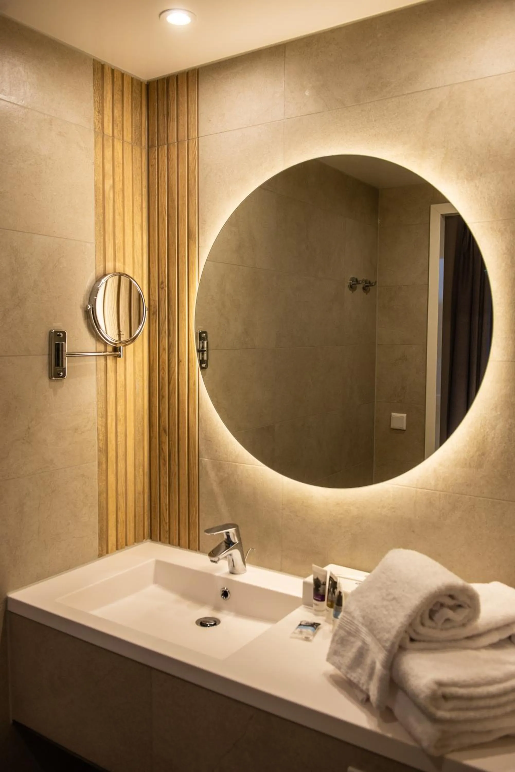 Bathroom in Mercure Han-sur-Lesse