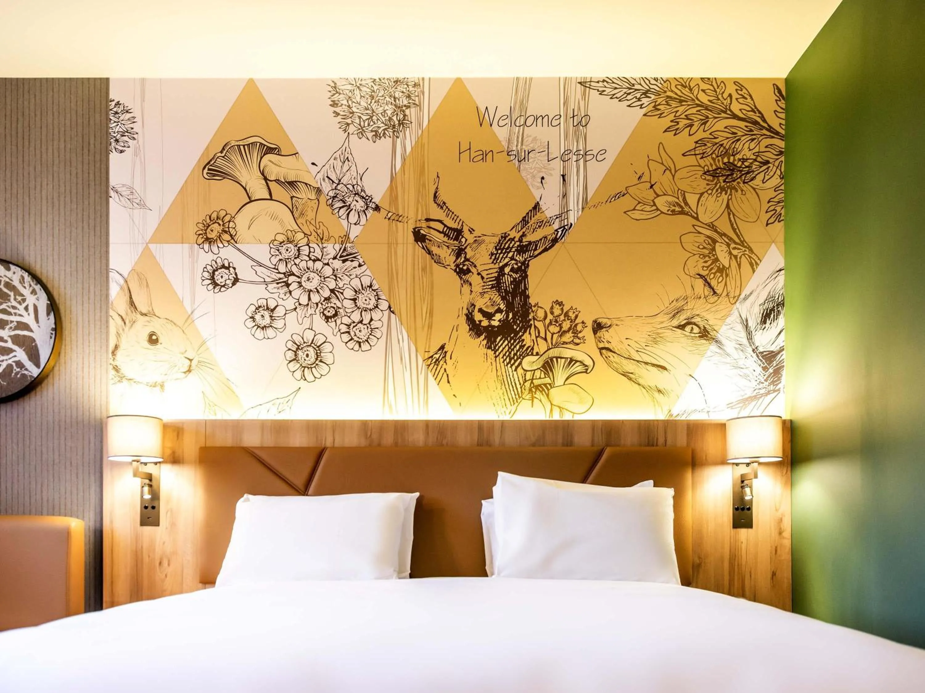 Bedroom, Bed in Mercure Han-sur-Lesse