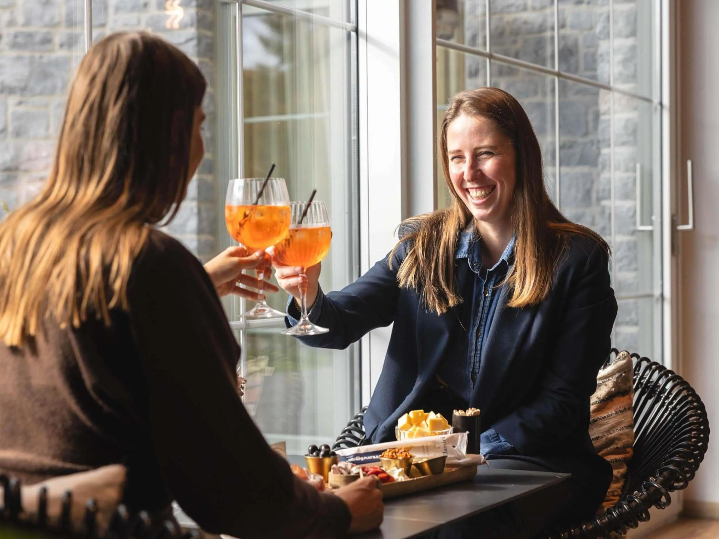 Lounge or bar in Mercure Han-sur-Lesse