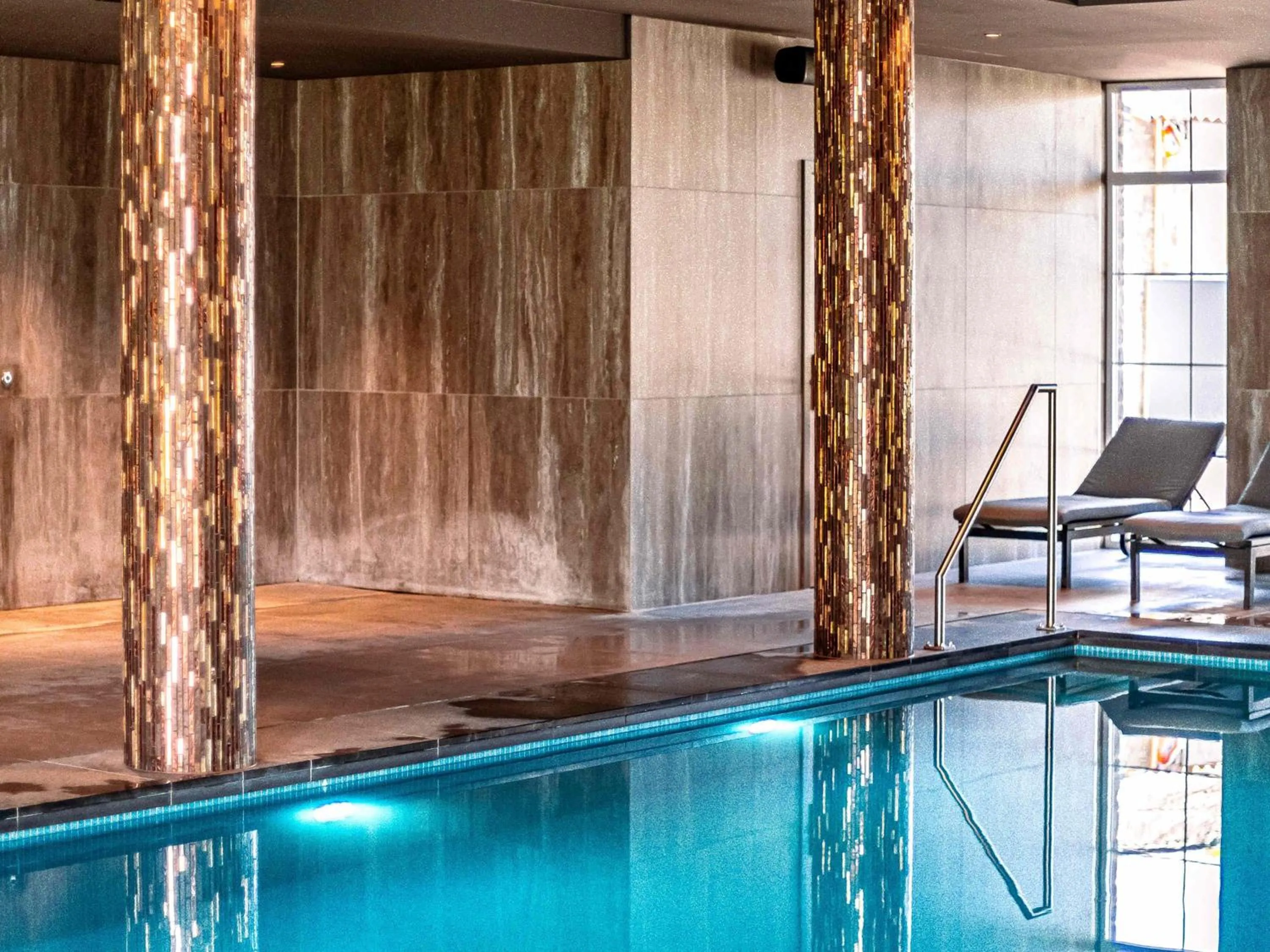 Pool view in Mercure Han-sur-Lesse