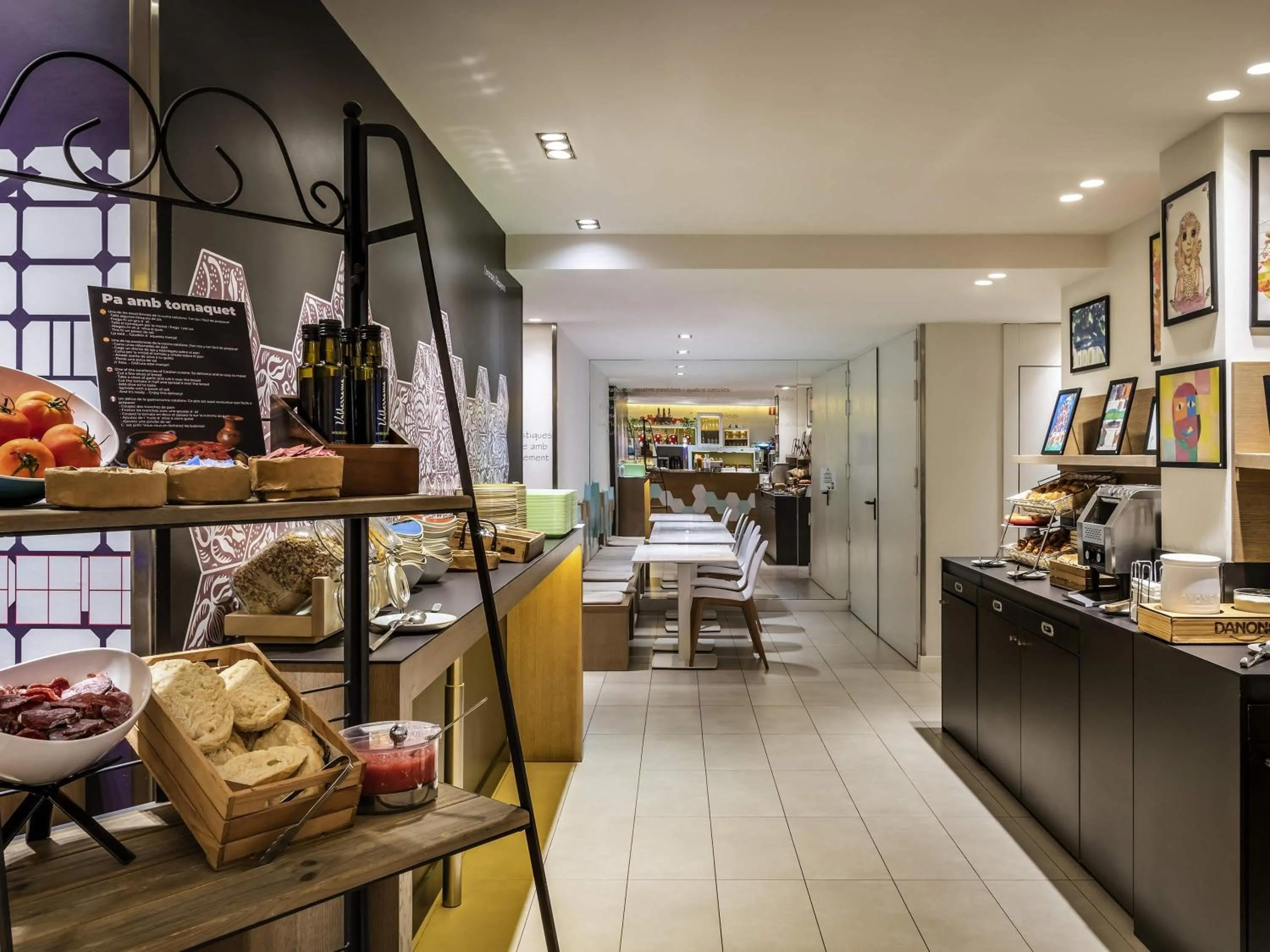 Breakfast in ibis Styles Barcelona Centre