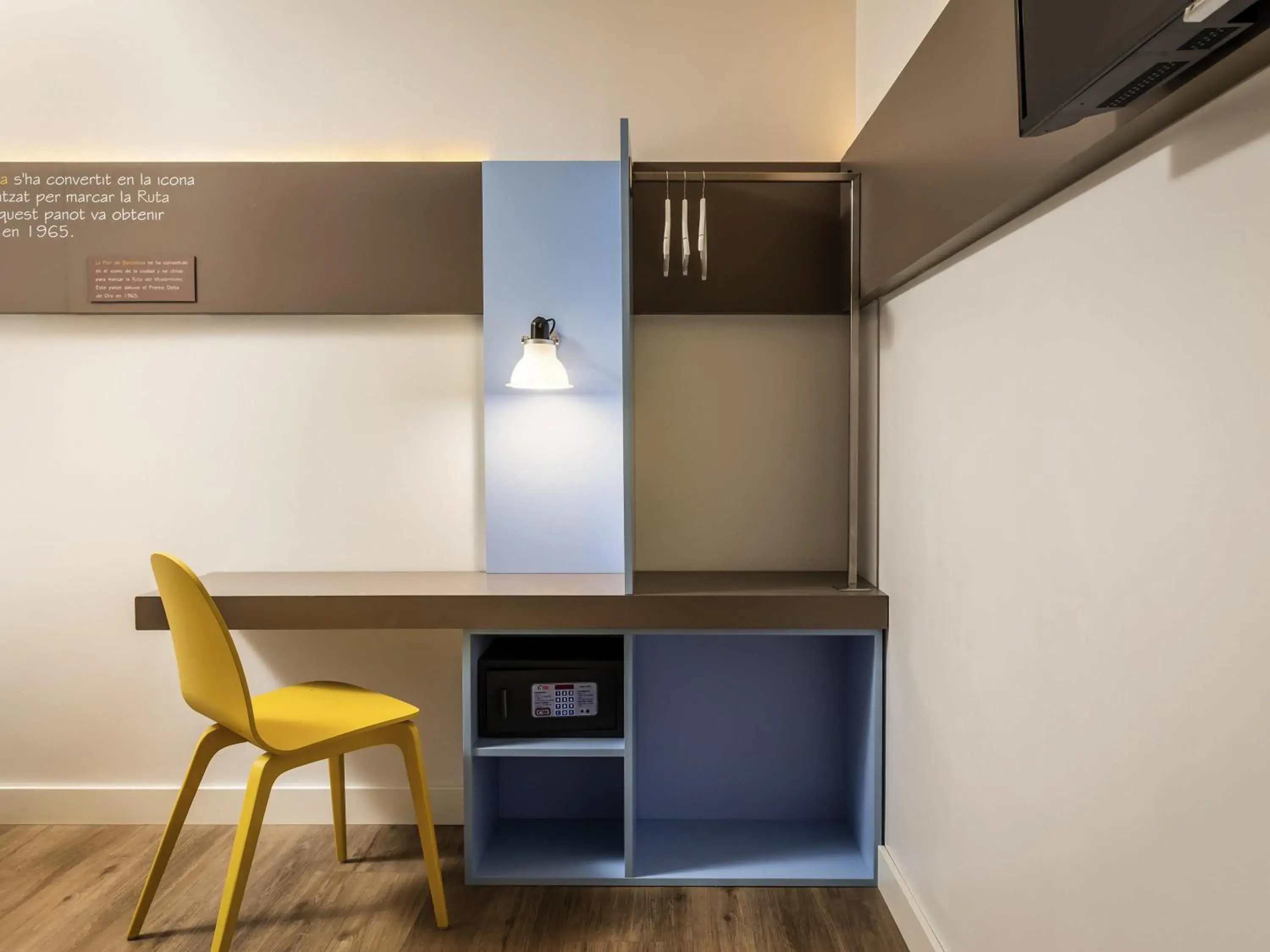 Bedroom in ibis Styles Barcelona Centre Bedroom in ibis Styles Barcelona Centre