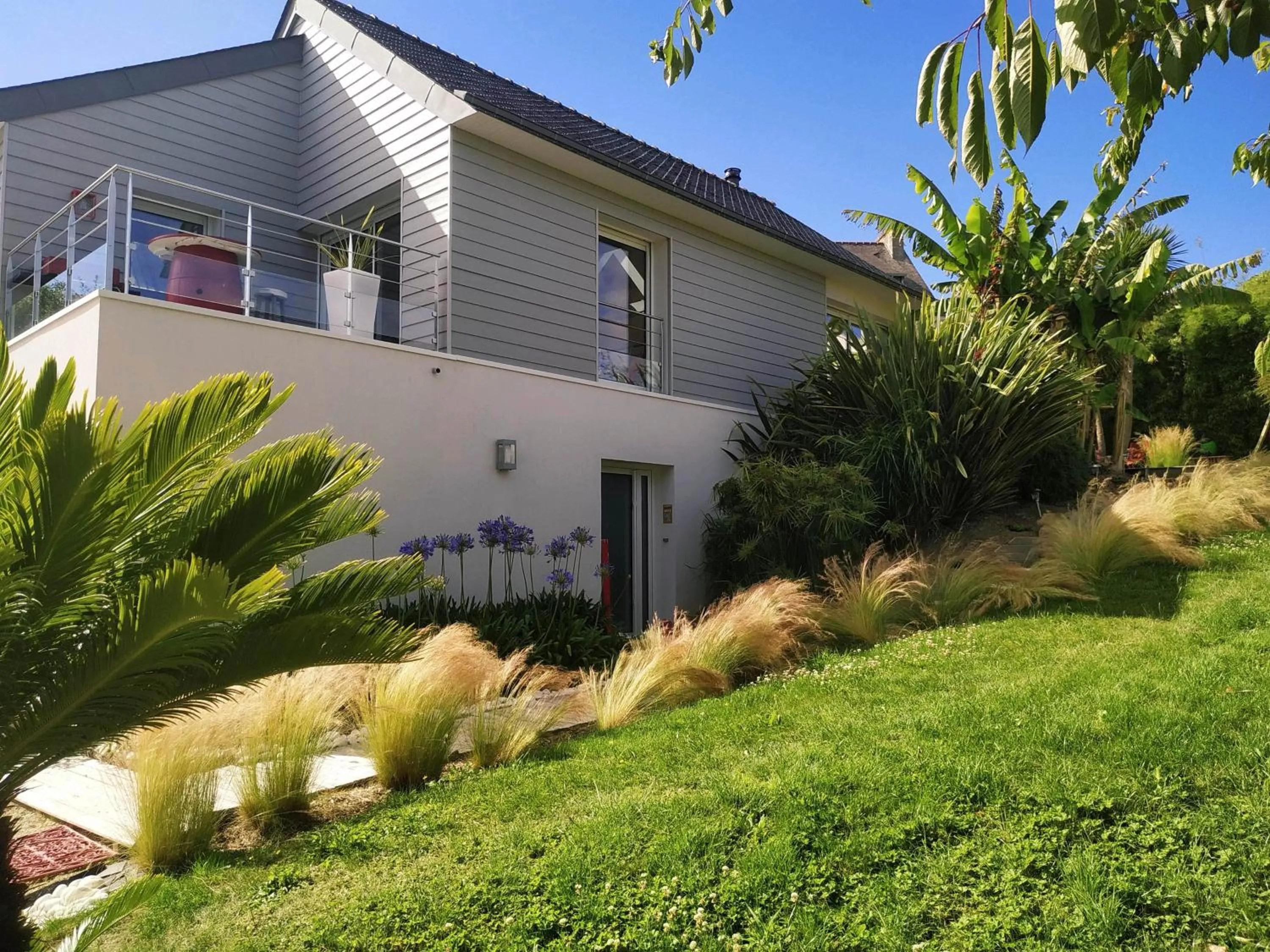 Property building in ESCAPADE AU COEUR DE LA RIVIERA BRETONNE