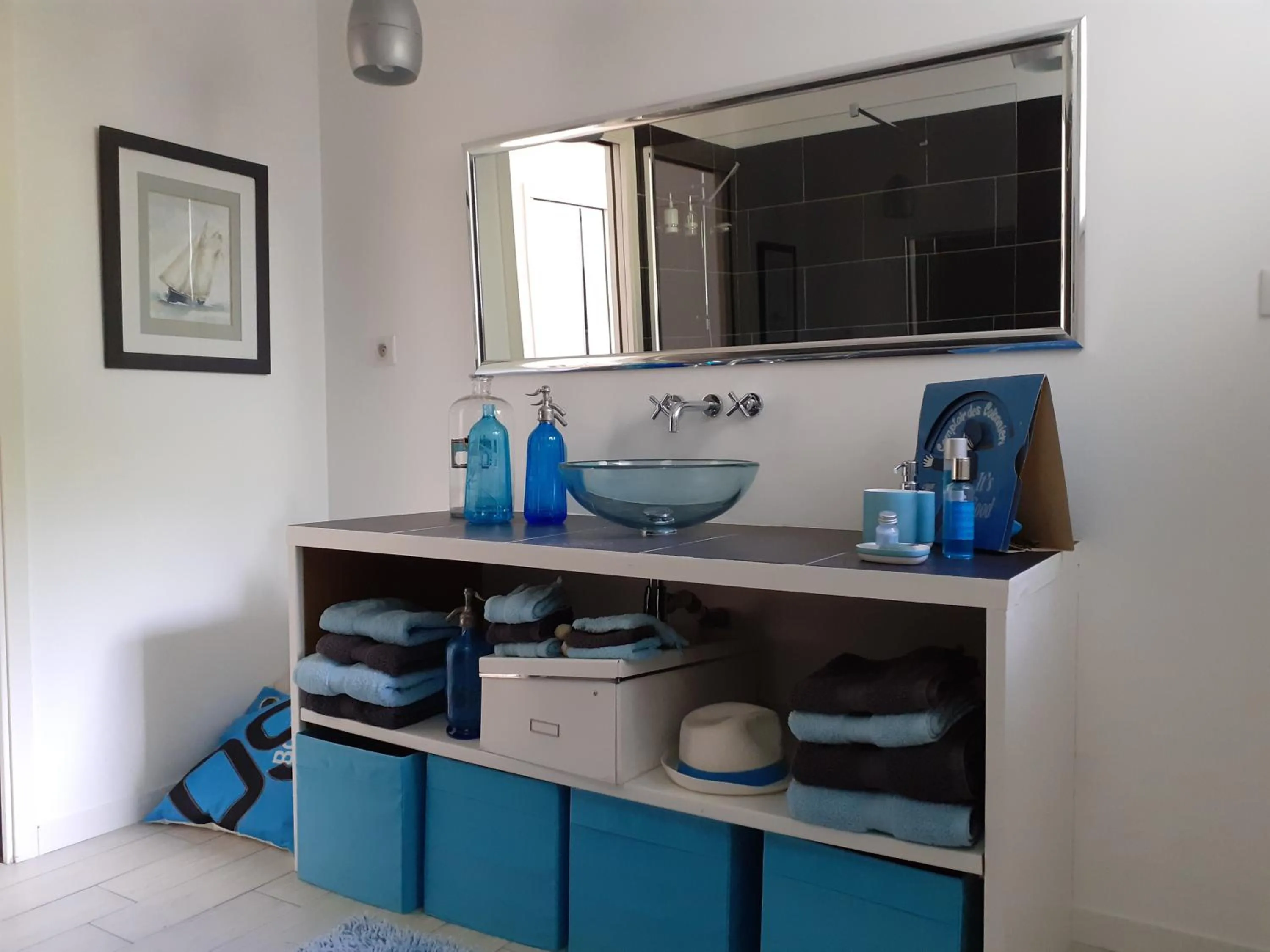 Bathroom in ESCAPADE AU COEUR DE LA RIVIERA BRETONNE