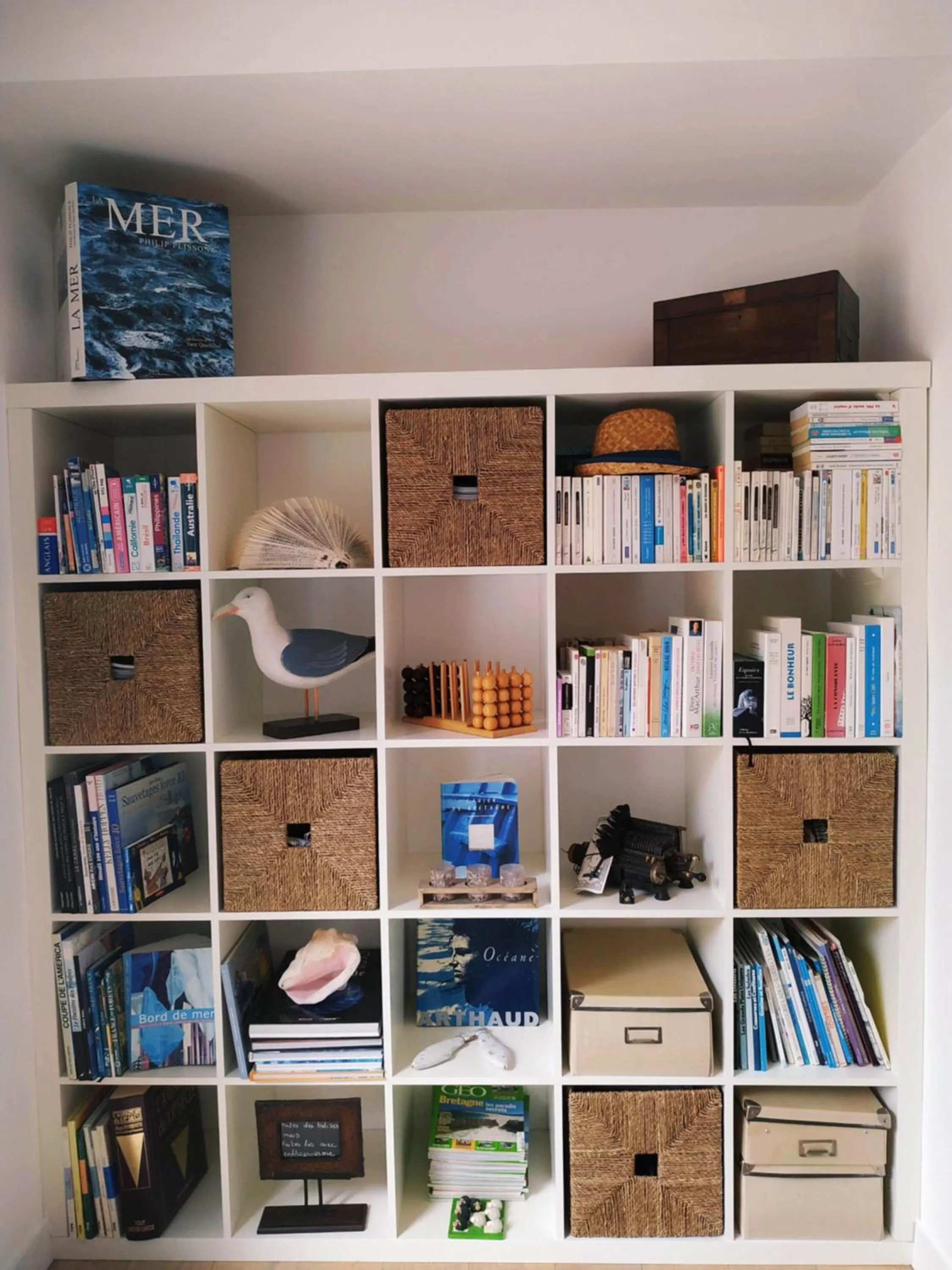 Library in ESCAPADE AU COEUR DE LA RIVIERA BRETONNE