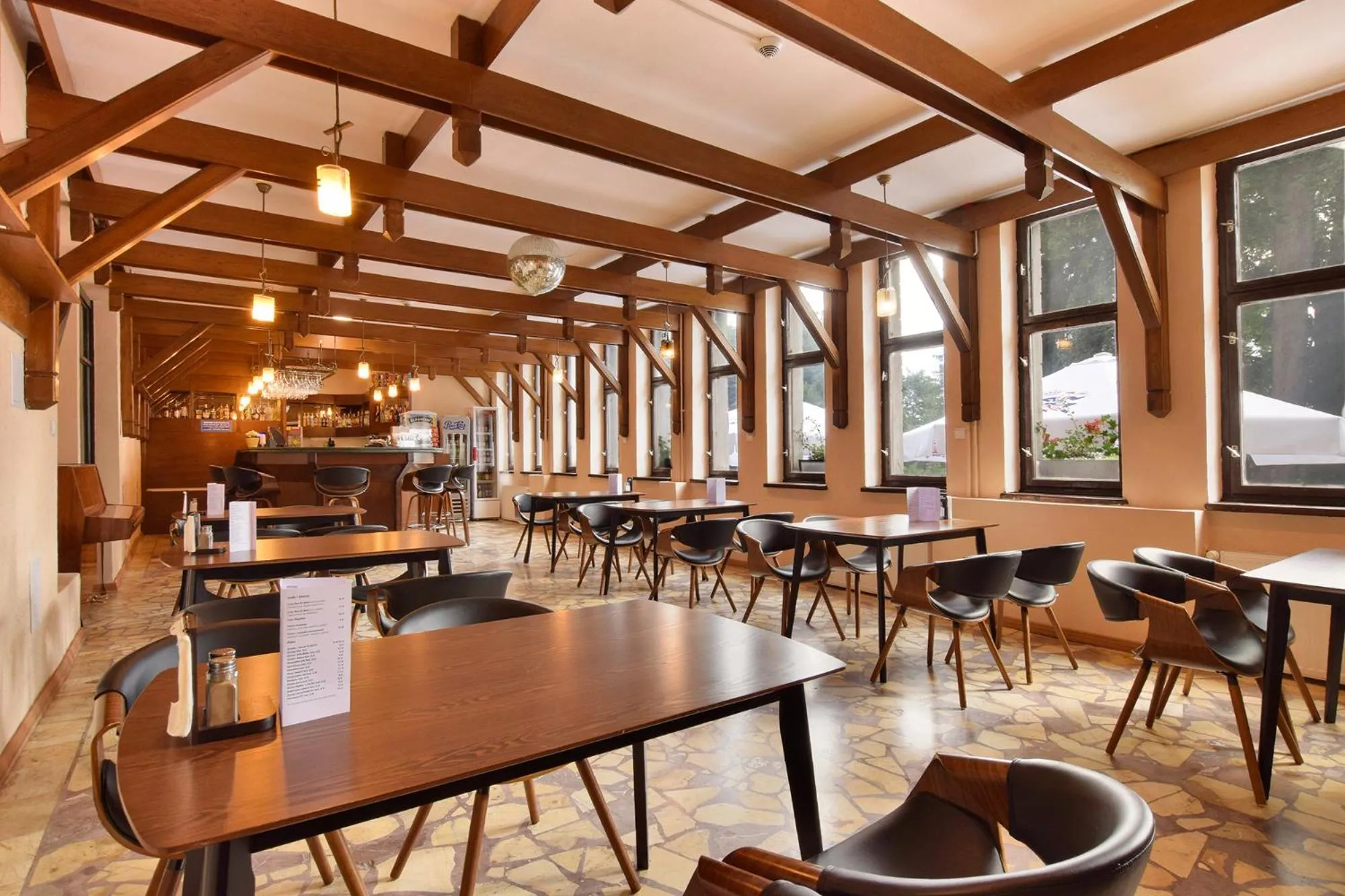 Restaurant/places to eat in OW Sudety