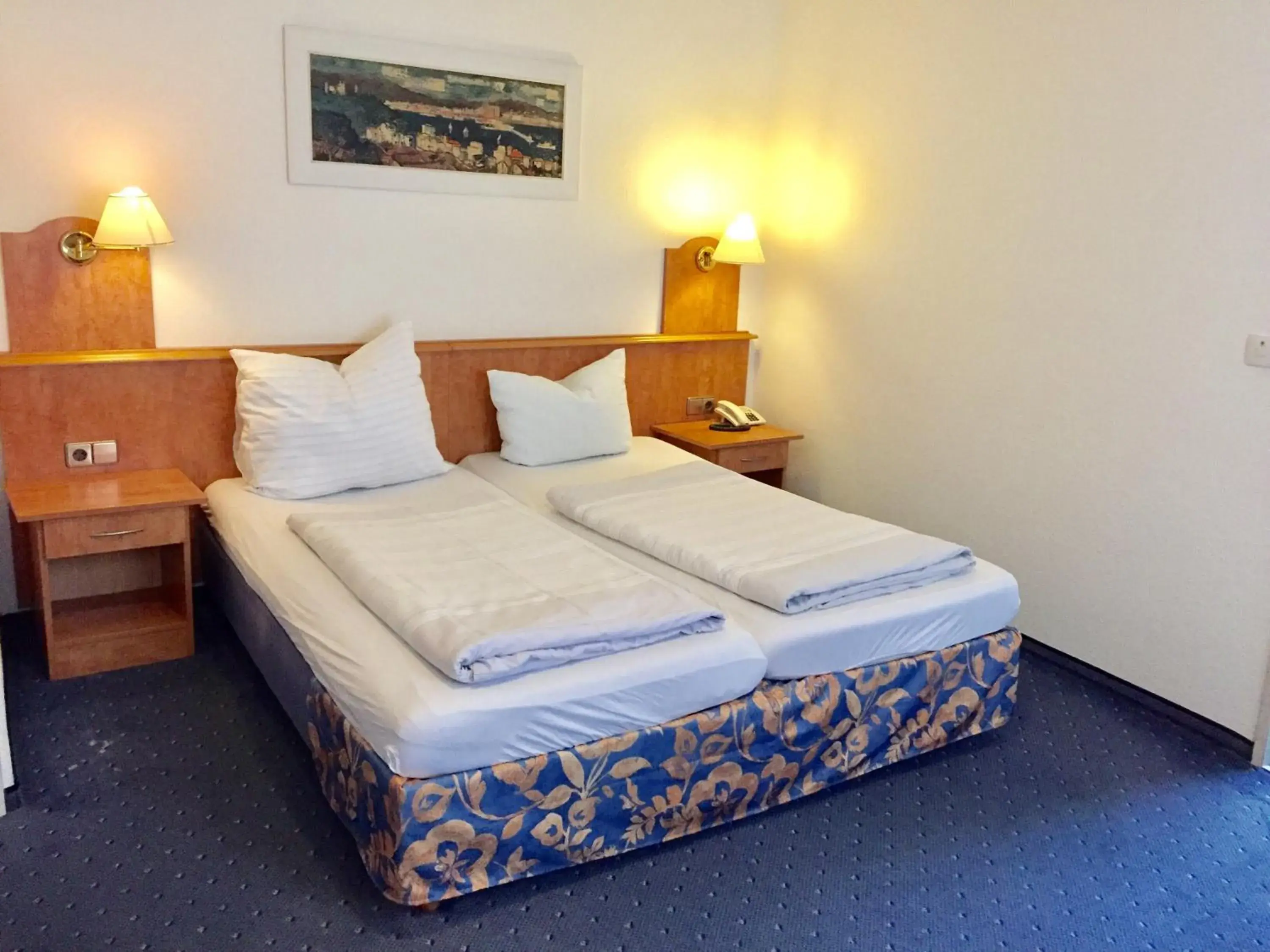 Photo of the whole room, Bed in Hotel Kull von Schmidsfelden Photo of the whole room, Bed in Hotel Kull von Schmidsfelden