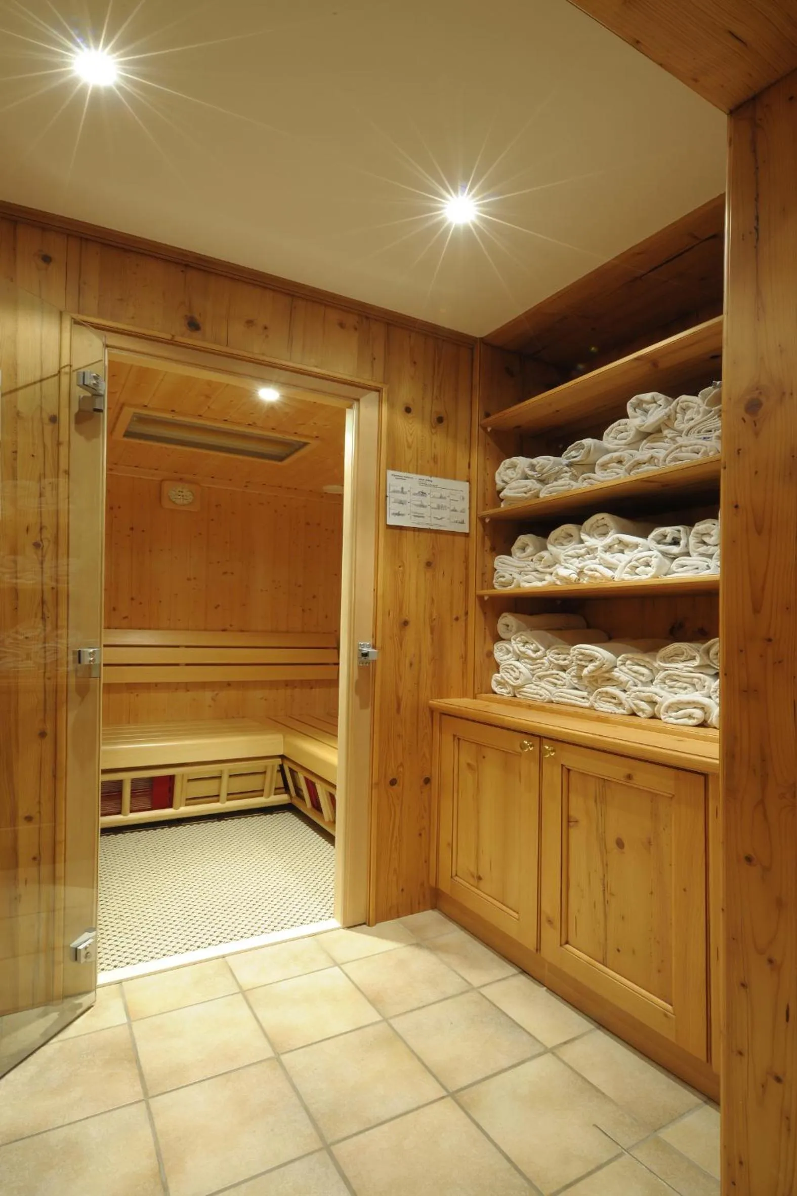 Sauna in Hotel Garni Alpenland