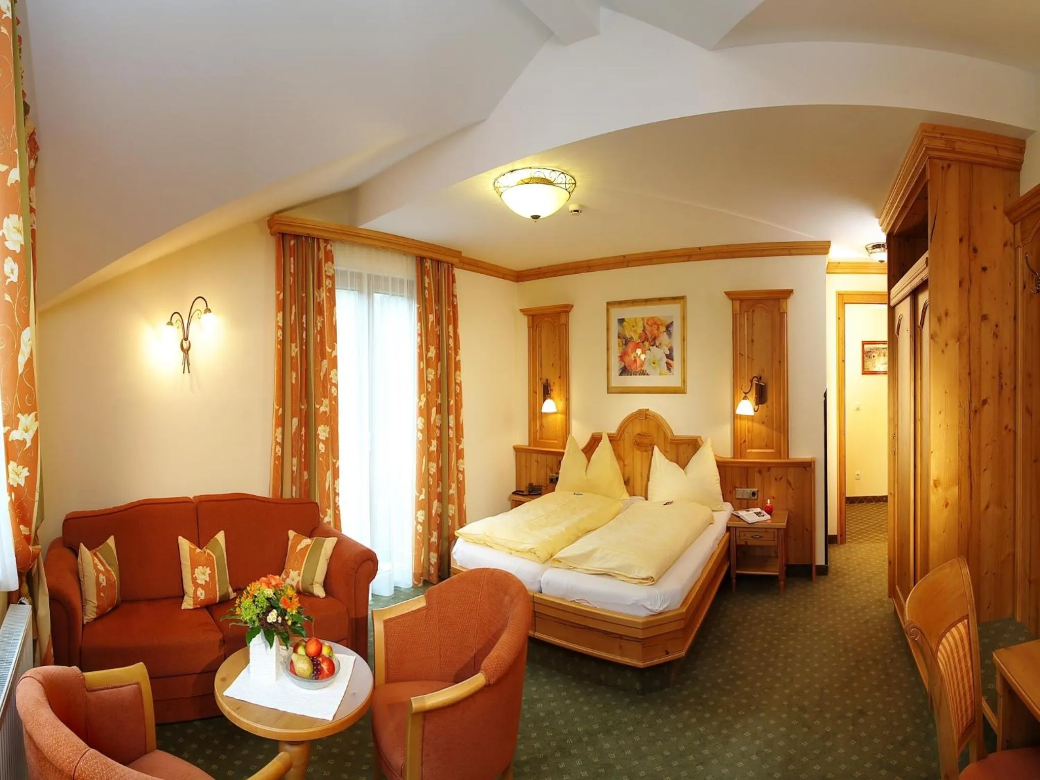 Photo of the whole room, Bed in Hotel Garni Alpenland