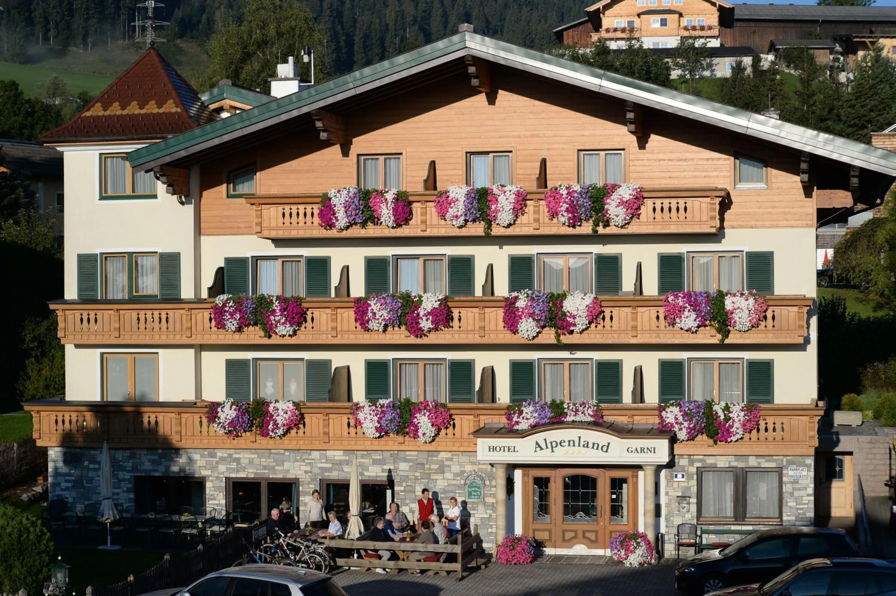 Facade/entrance in Hotel Garni Alpenland