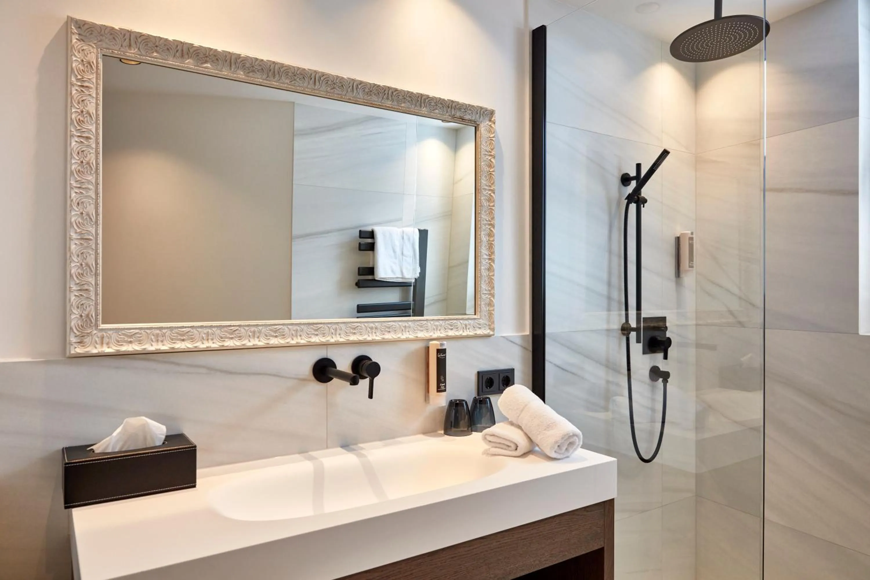 Bathroom in Hotel Alpina