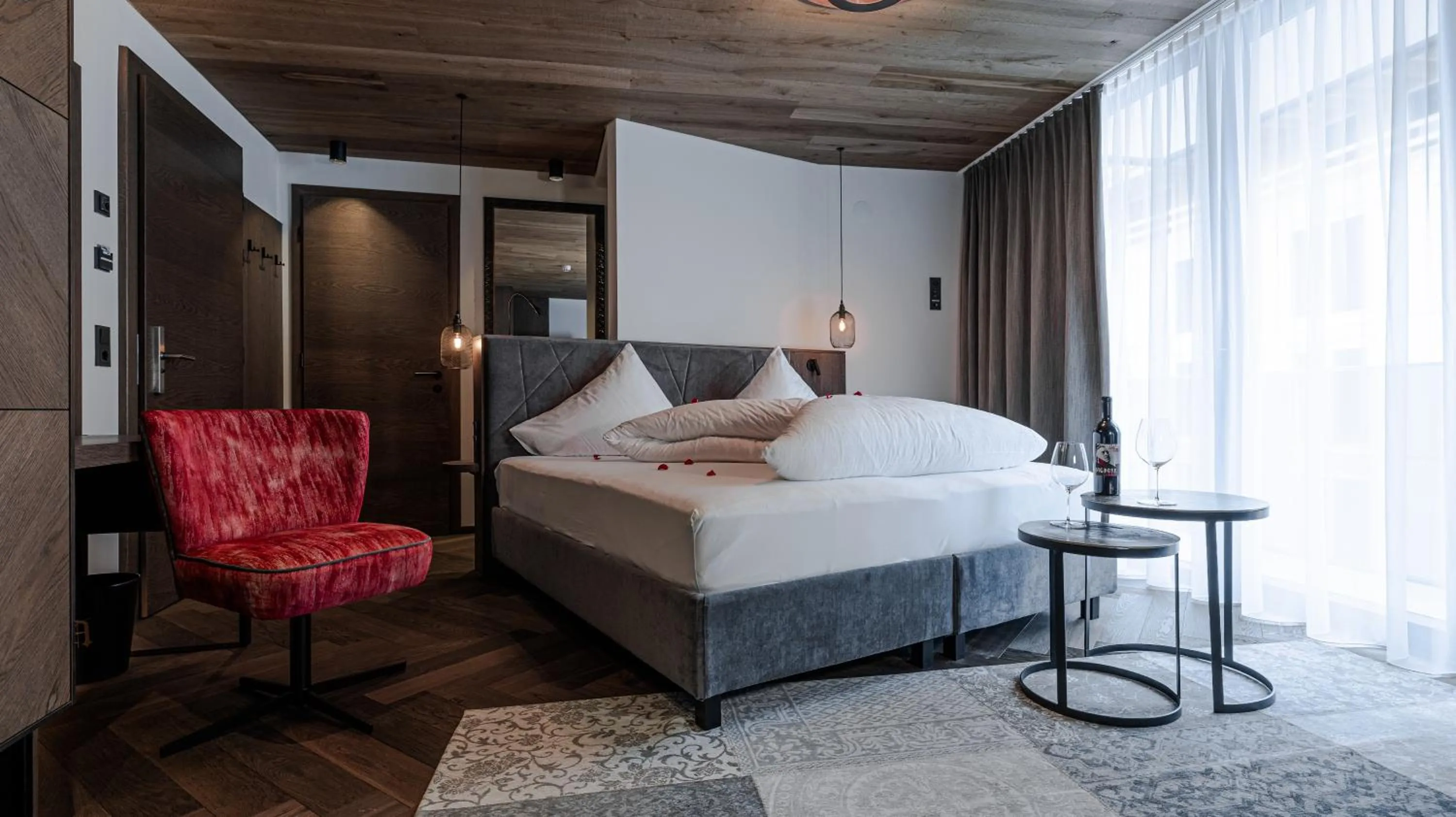 Photo of the whole room, Bed in Hotel Alpina