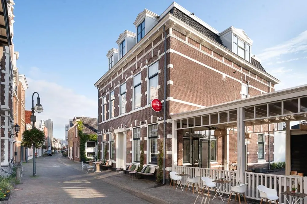Facade/entrance in Boutique Hotel - de Stadsherberg Alphen