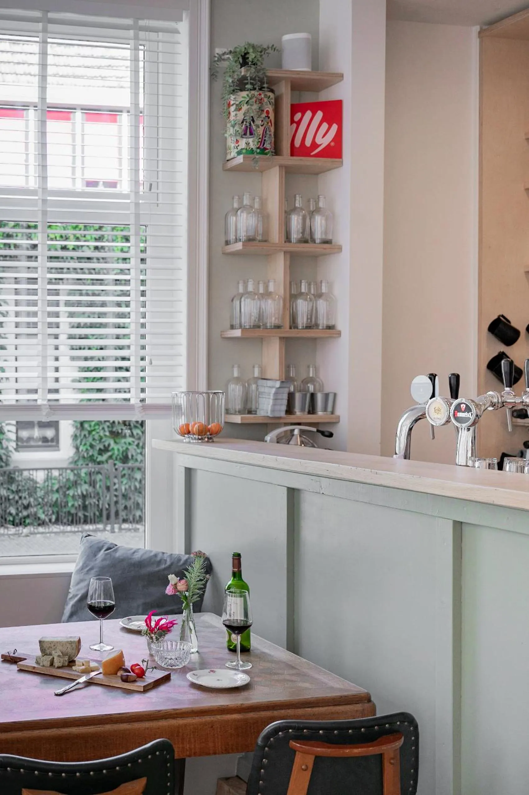 Restaurant/places to eat in Boutique Hotel - de Stadsherberg Alphen