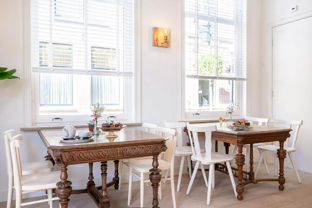 Property building in Boutique Hotel - de Stadsherberg Alphen