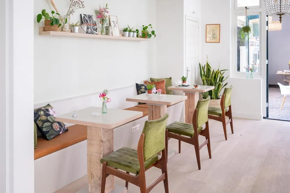 Property building in Boutique Hotel - de Stadsherberg Alphen