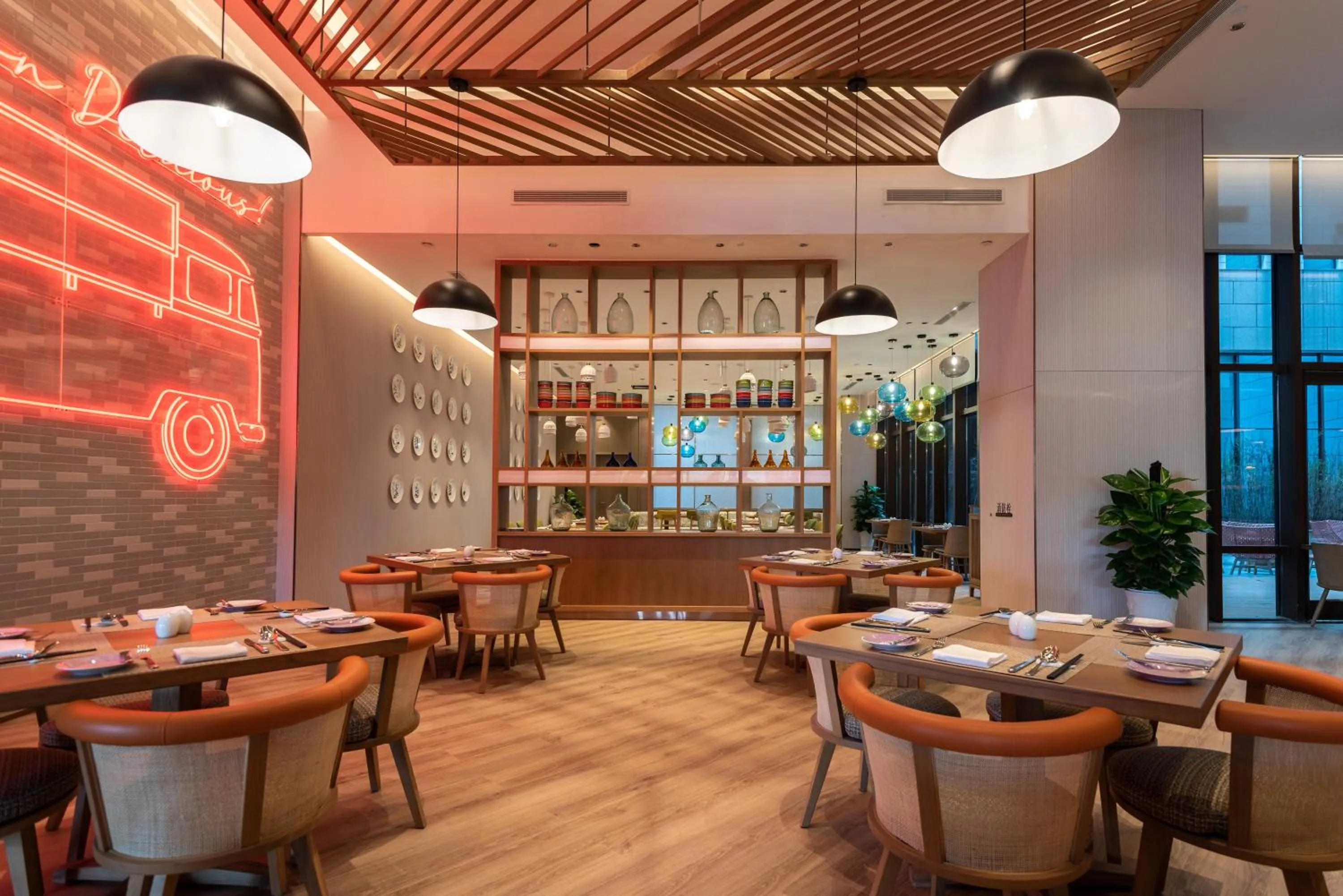 Restaurant/places to eat in Holiday Inn Resort Maoshan Hot-Spring by IHG