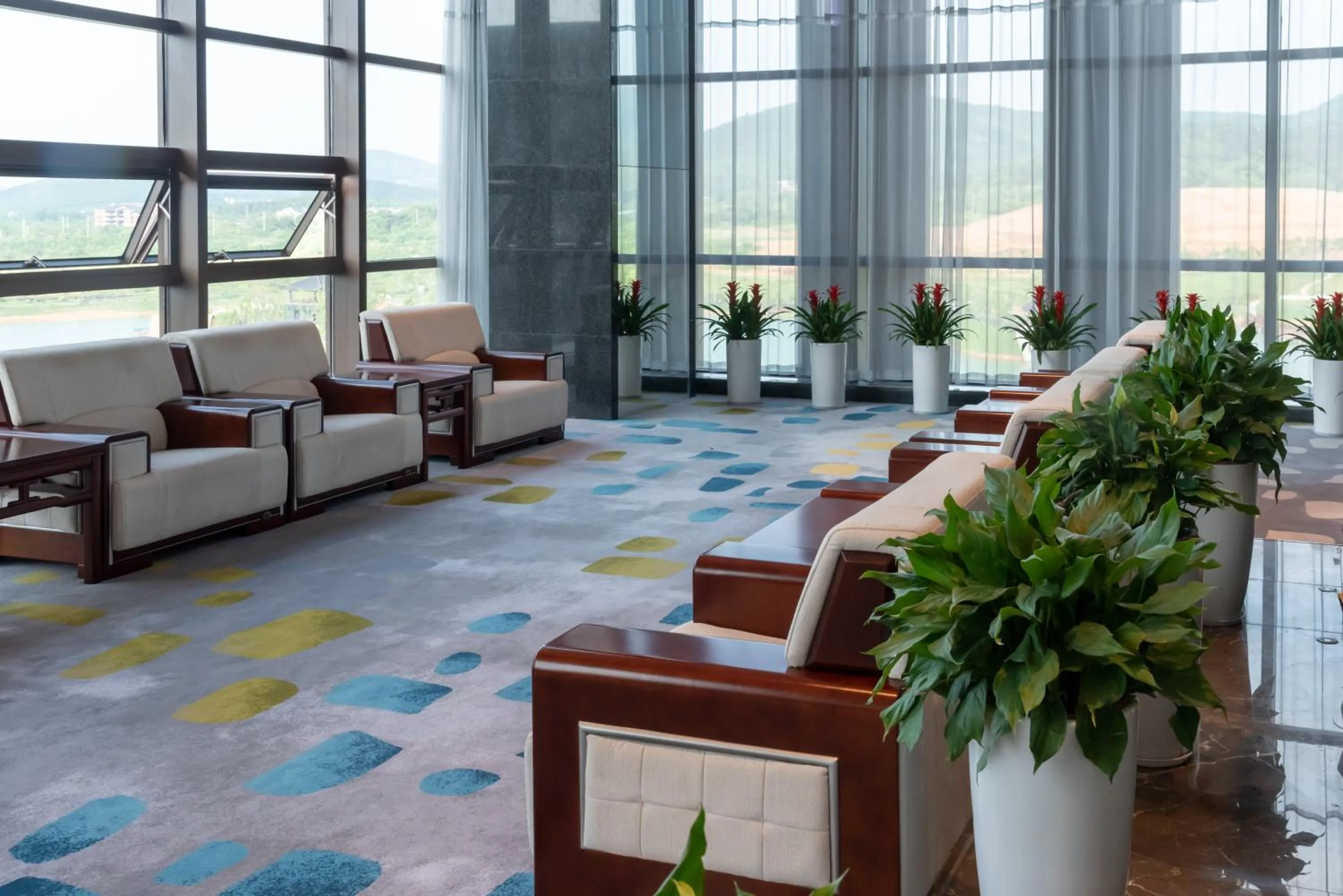 Meeting/conference room in Holiday Inn Resort Maoshan Hot-Spring by IHG