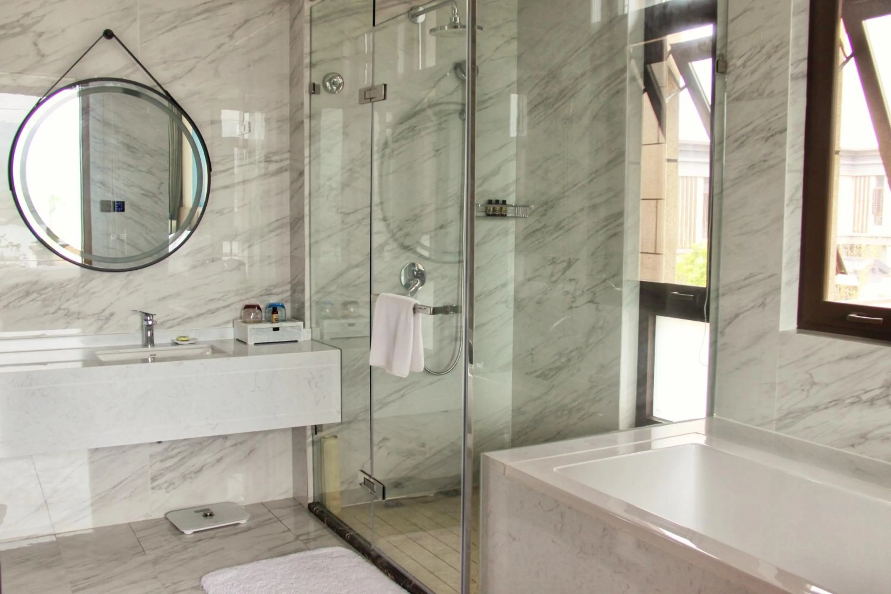 Holiday Inn Resort Maoshan Hot-Spring by IHG