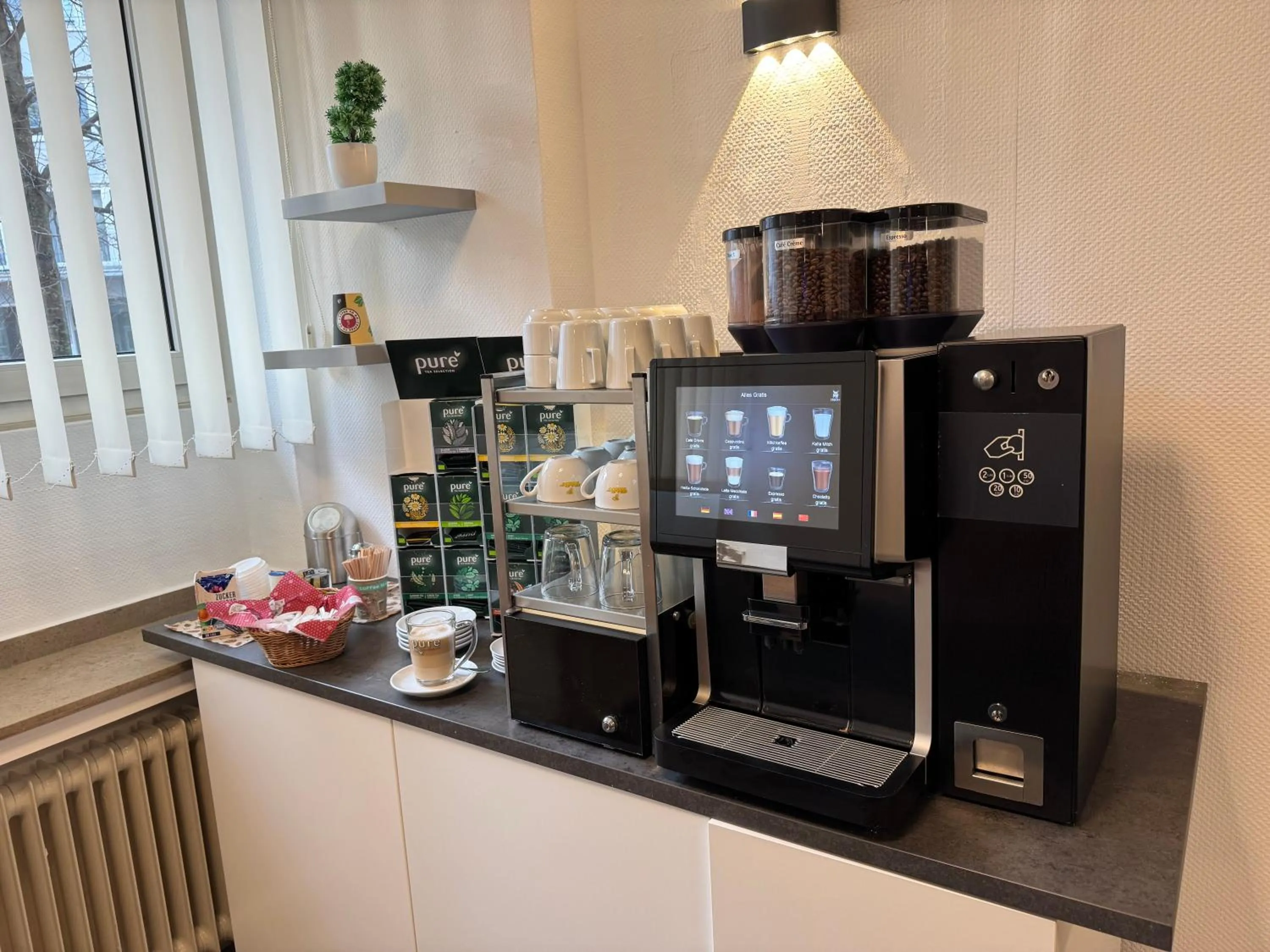 Lounge or bar in KEMPE Komfort Hotel