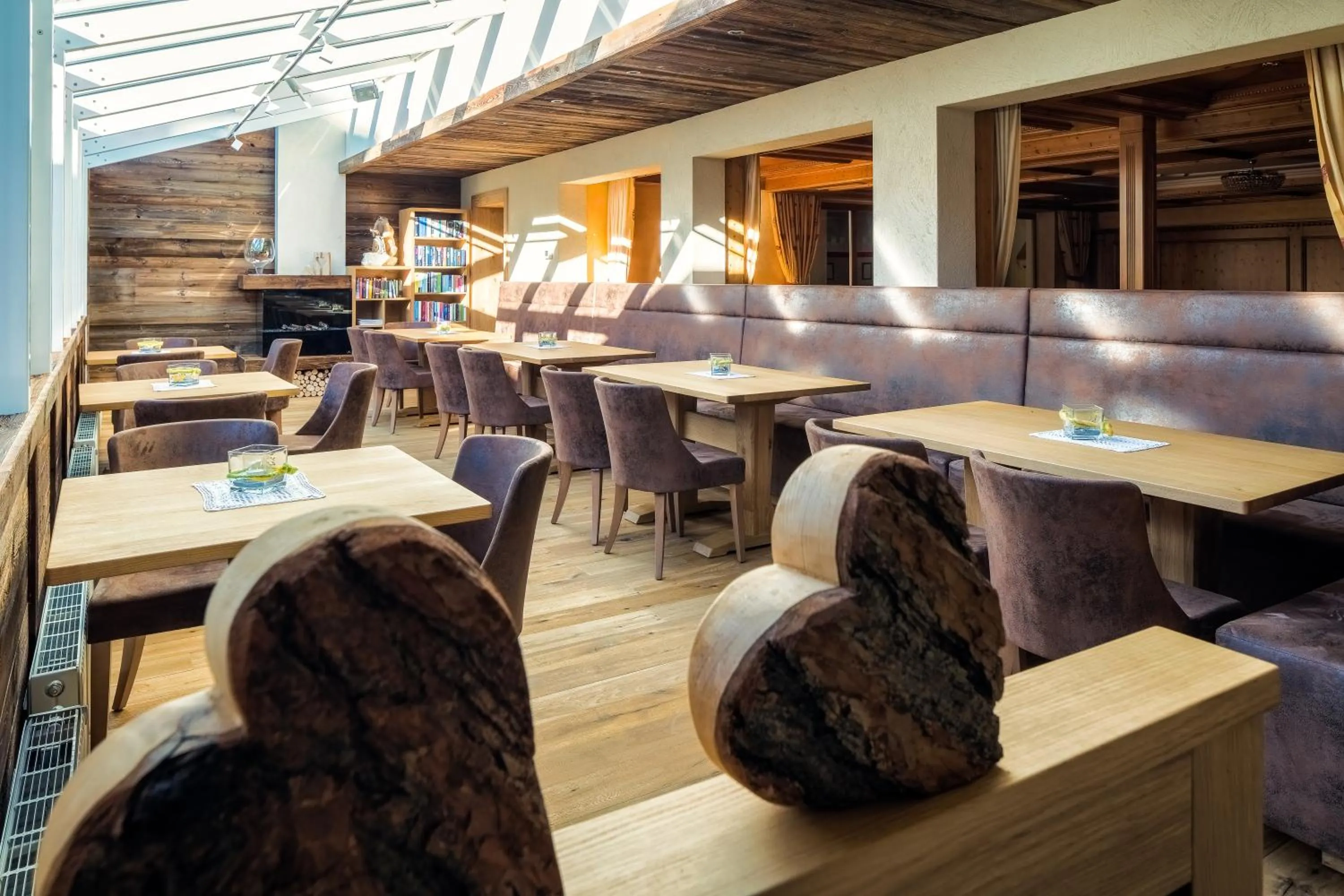 Restaurant/places to eat in Hotel Barbara