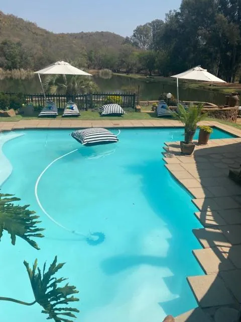 Swimming pool in Bass Lake Country Lodge
