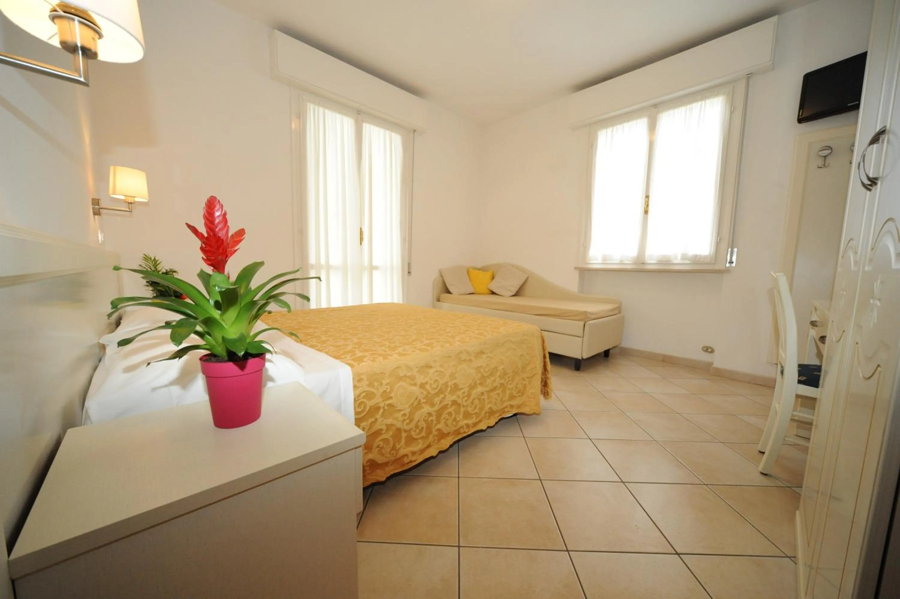 Bed in Albergo Villa Aida