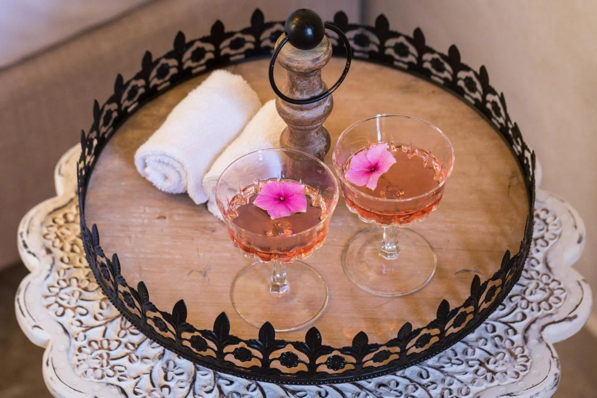 Food and drinks in DECAN Concept Boutique Estate