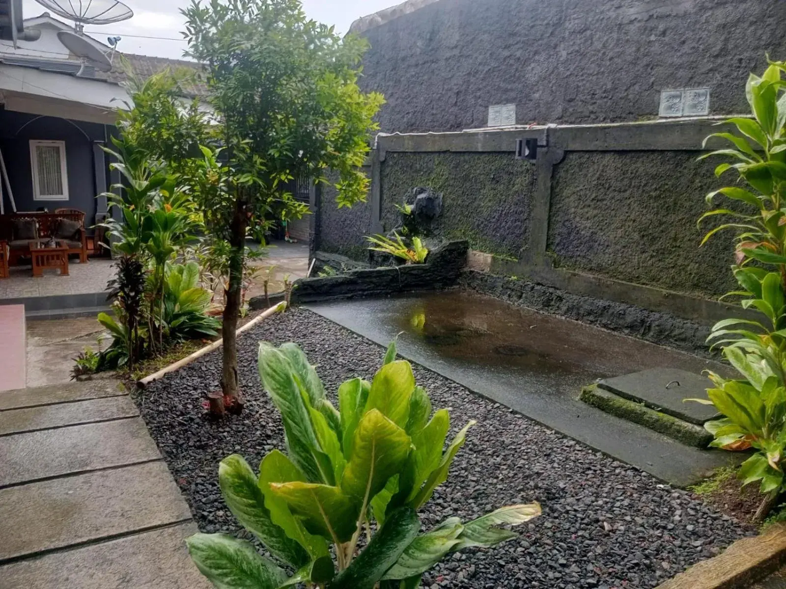 Garden view in Aqilakost Gadog Puncak Bogor Garden view in Aqilakost Gadog Puncak Bogor